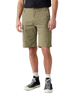 WRANGLER CASEY CARGO SHORTS - Olive Drift Green - W1C350G38