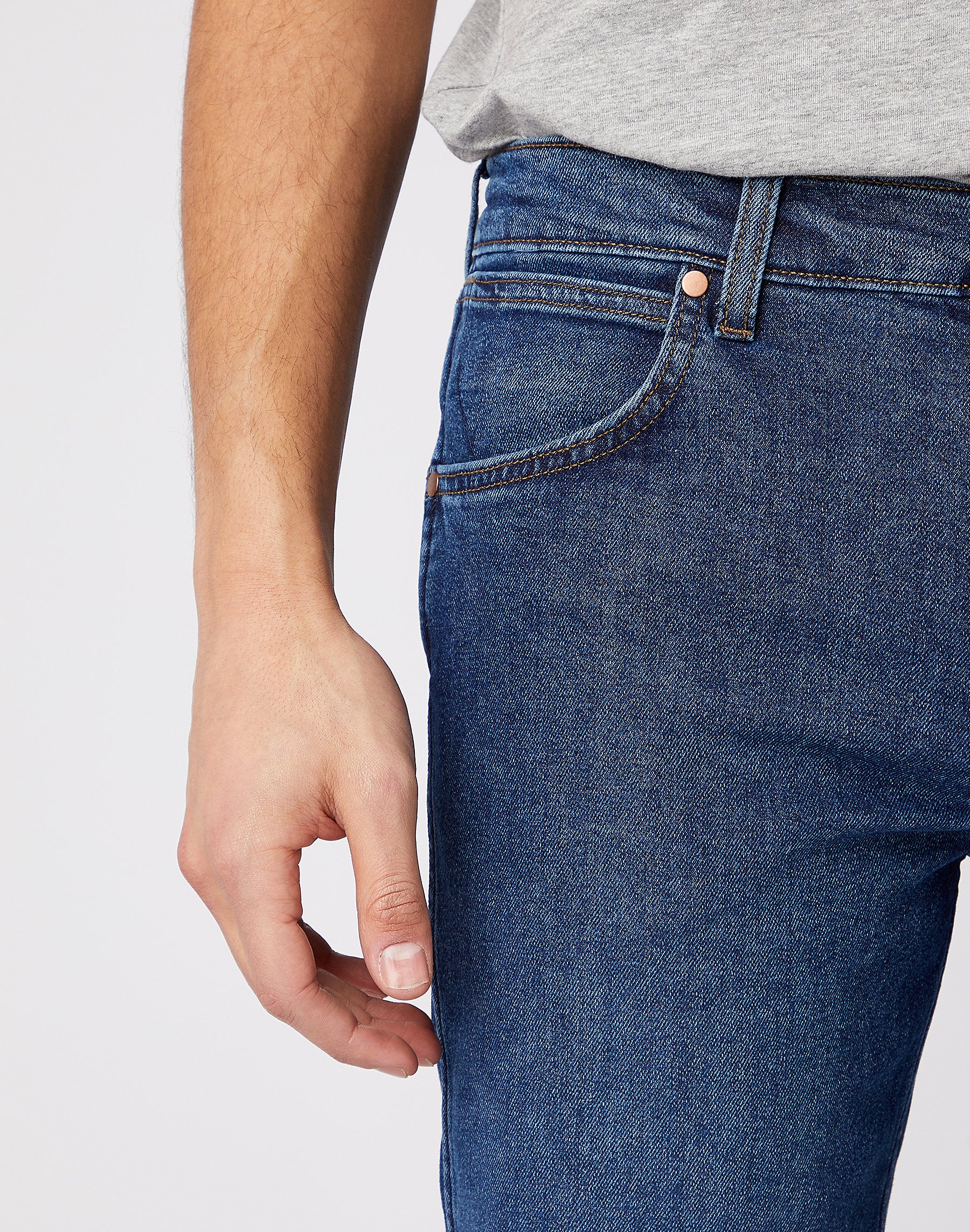WRANGLER GREENSBORO THE MASTER Five Pocket - Midnight Wash Indigo - W15QU551Q von Wrangler