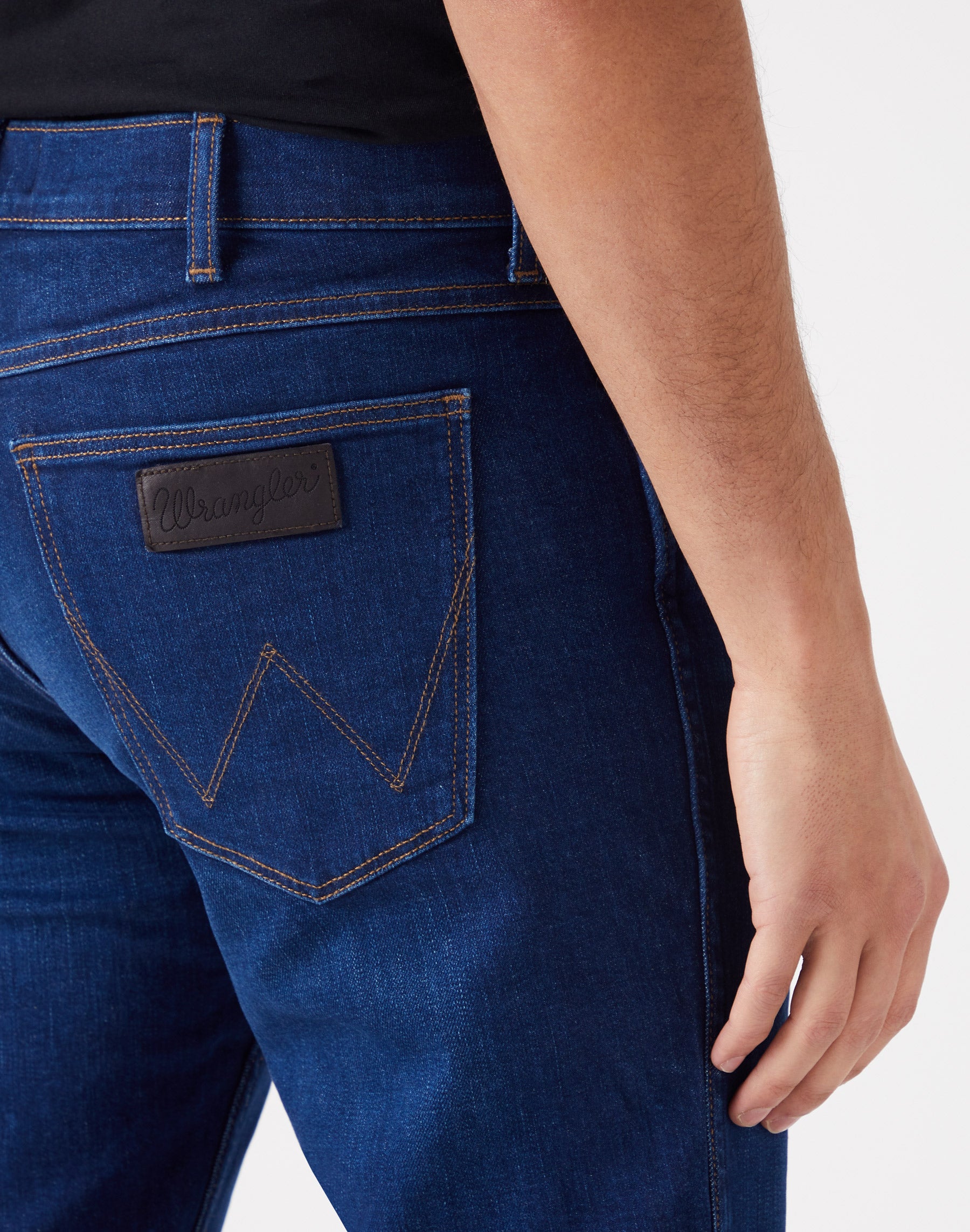 WRANGLER GREENSBORO the bullseye Five-Pocket - Indigo Sapphire Blue - W15QYI39K von Wrangler