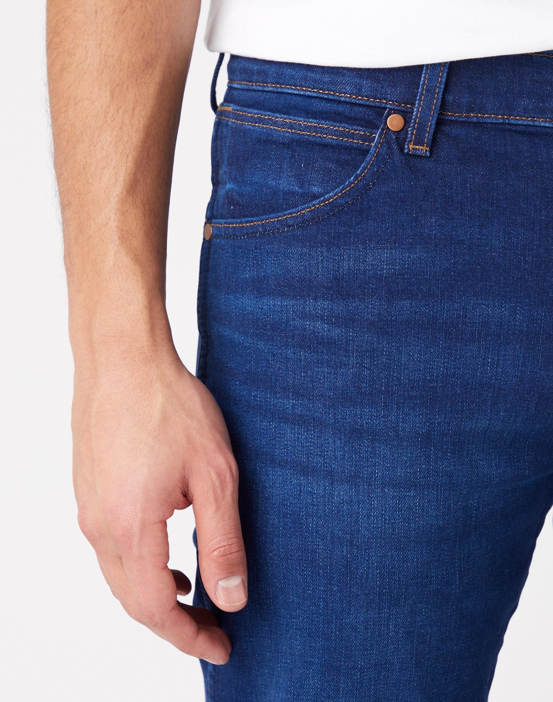 WRANGLER Larston Five Pocket - Indigo Compass Blue - W18SYI39K von Wrangler