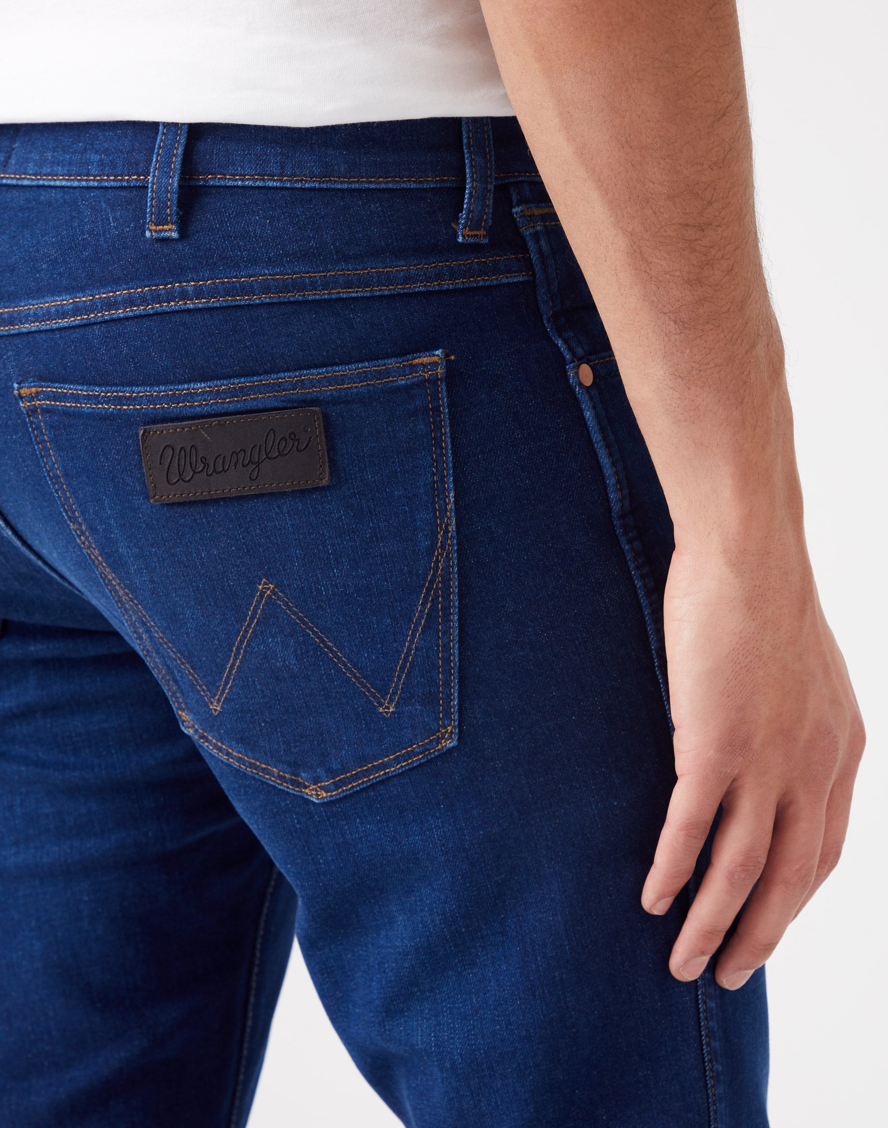 WRANGLER Larston Five Pocket - Indigo Compass Blue - W18SYI39K von Wrangler