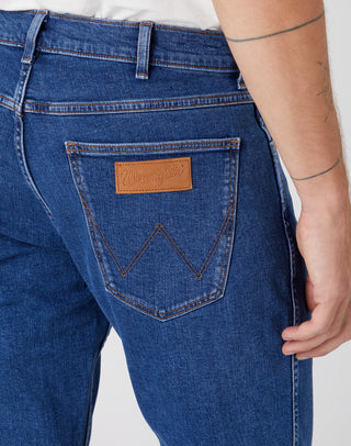 WRANGLER GREENSBORO Five Pocket - Indigo Harbor Blue - W15QYI39U