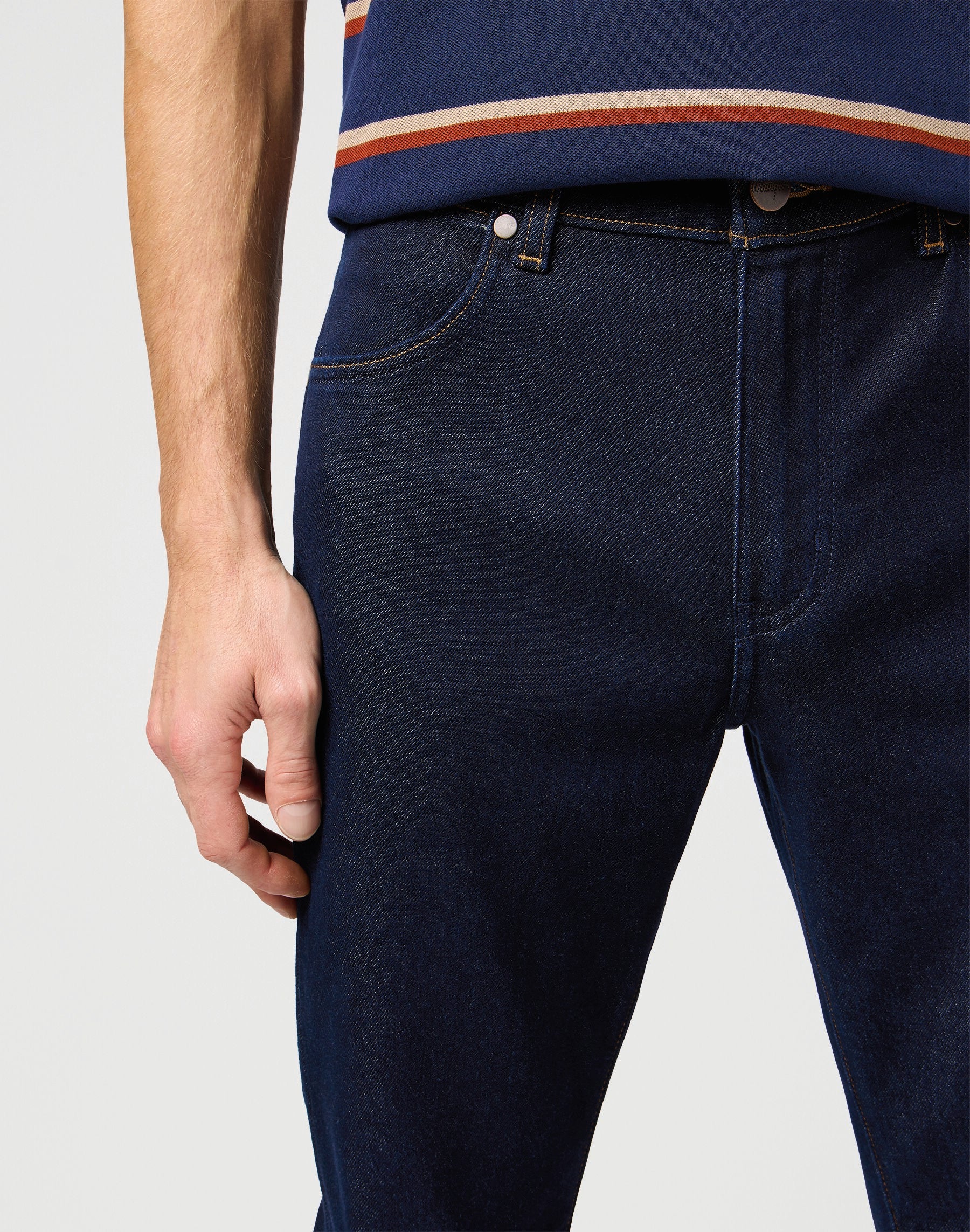 WRANGLER Larston Slim Jeans - Midnight Harbor Blue - 112362459 von Wrangler
