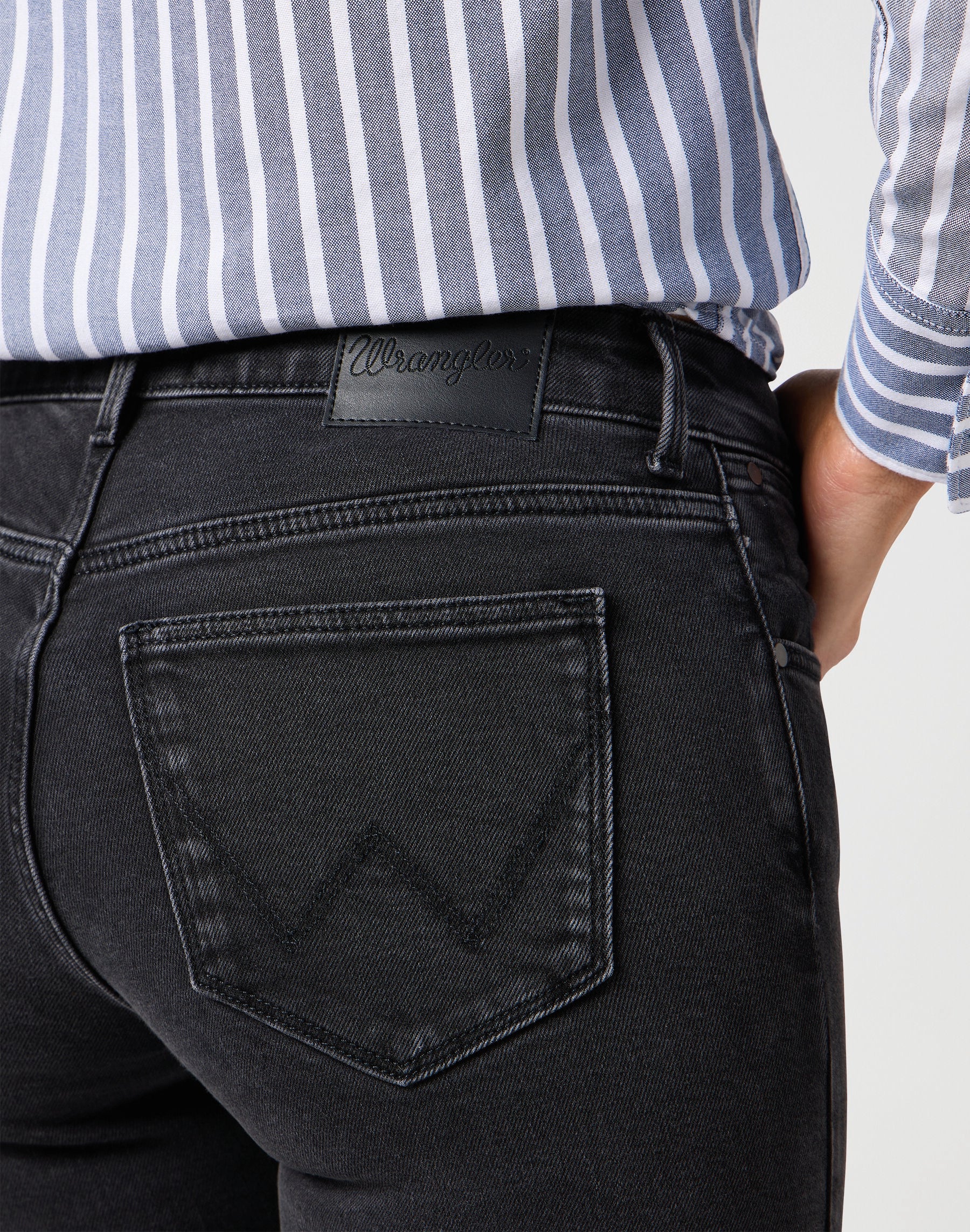 WRANGLER Bootcut Schlaghose - Velvet Night Blue - 112364507 von Wrangler