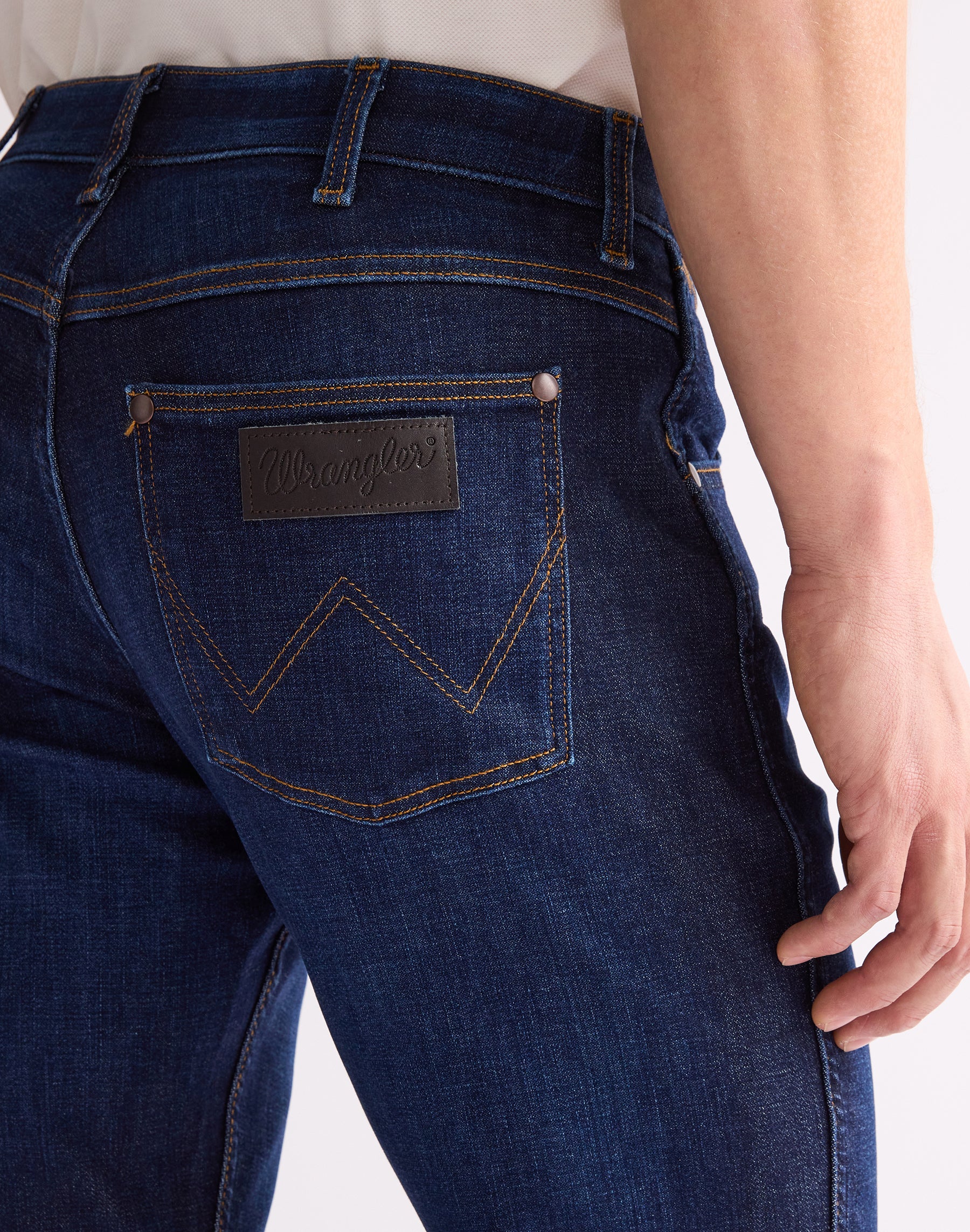 WRANGLER GREENSBORO Five Pocket - Night Harbor Blue - 112370720 von Wrangler