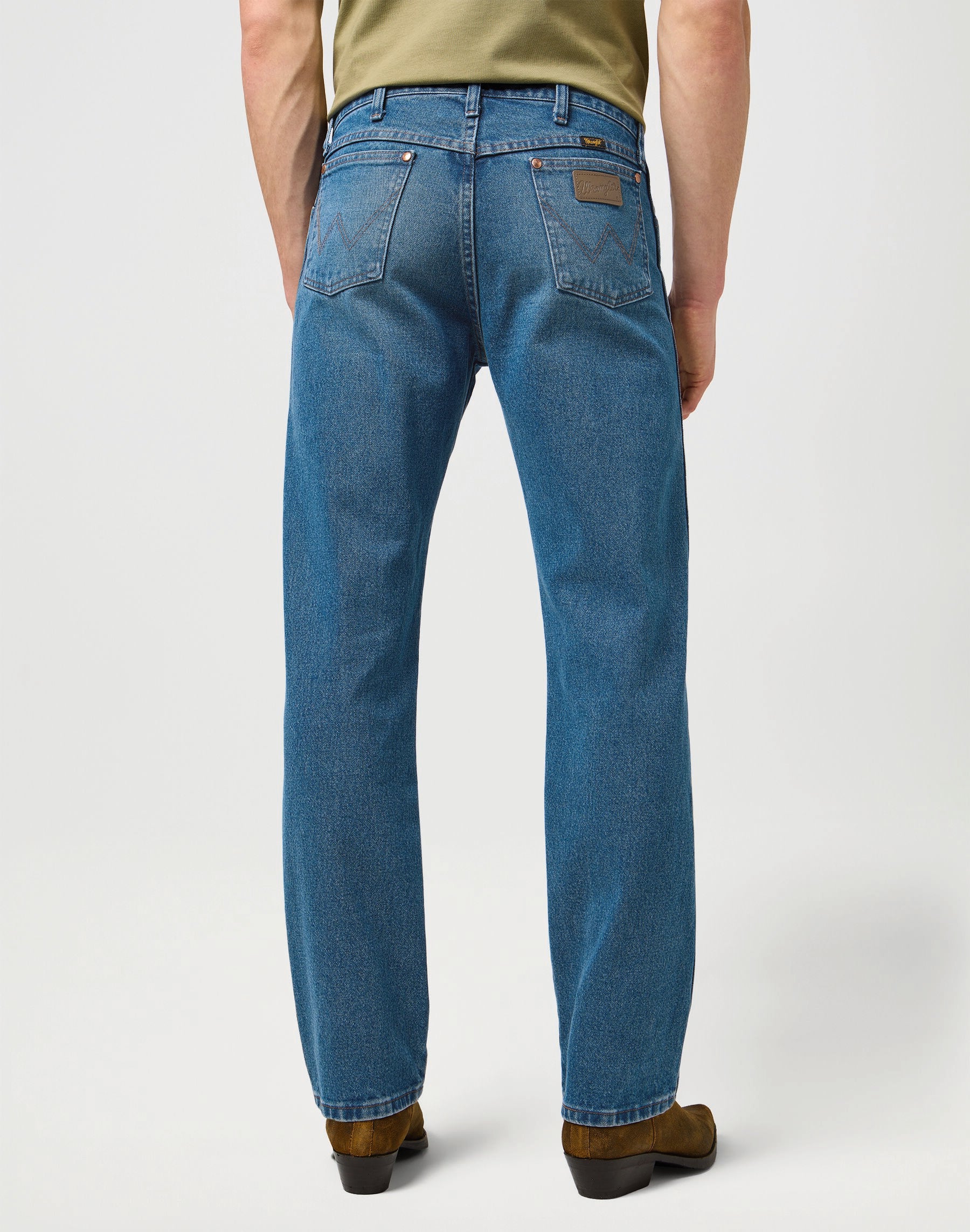 WRANGLER 13MWZ Cowboy Cowboy Cut® - Shoreline Indigo Blue - 112371511