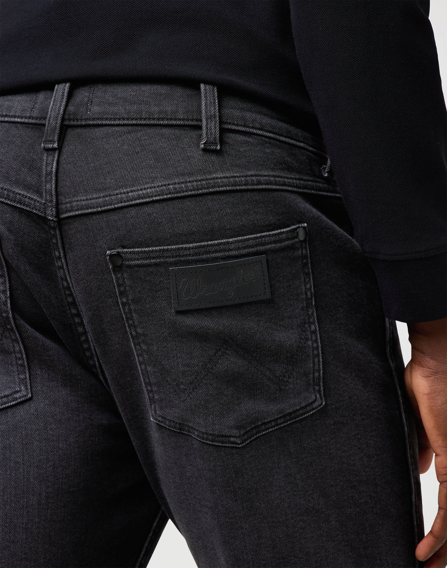 WRANGLER Greensboro Herren Jeans - Midnight Slate - 112371640 von Wrangler