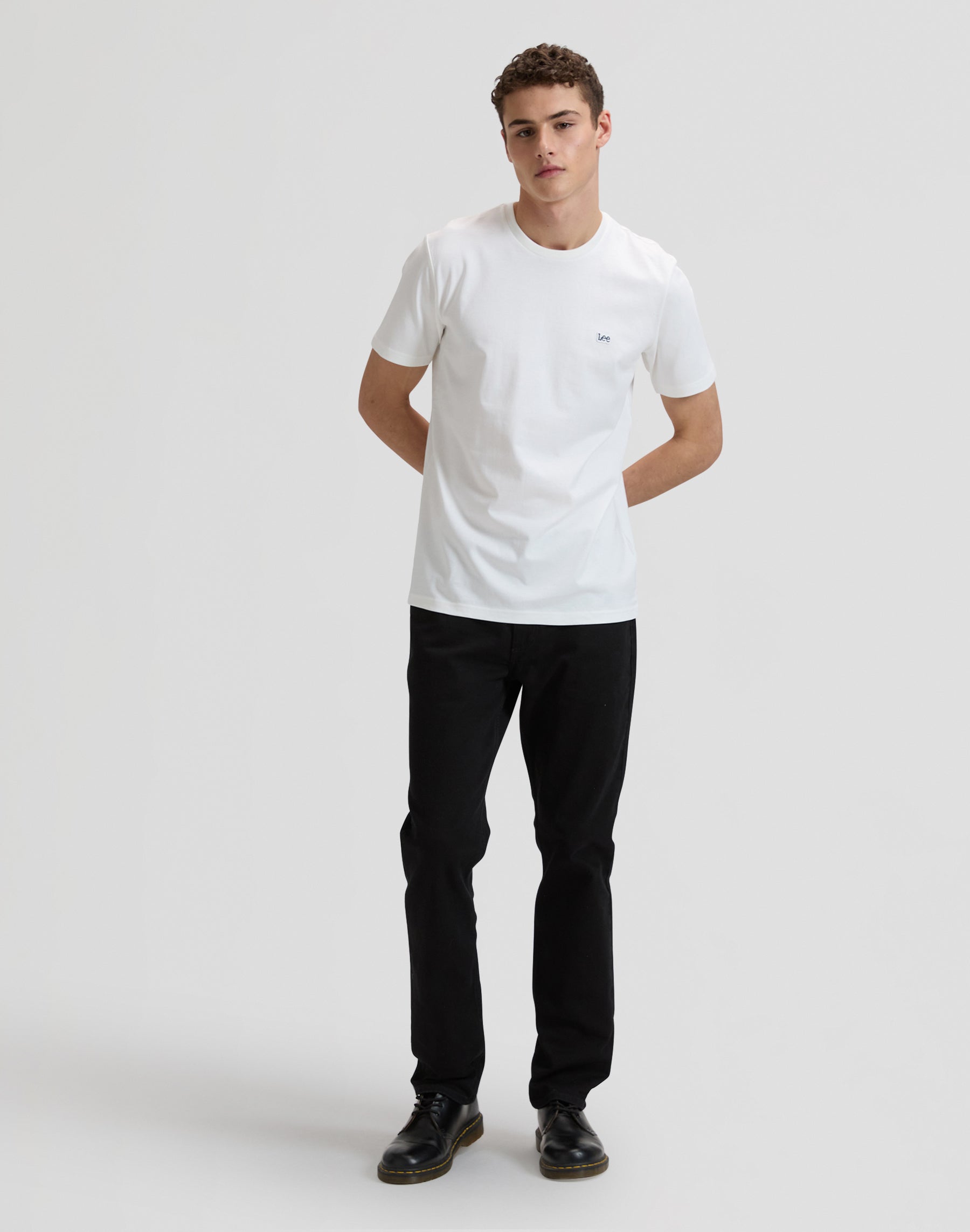 LEE Patch Logo Tee T-Shirt - Ivory Mist White - 112376605 von LEE