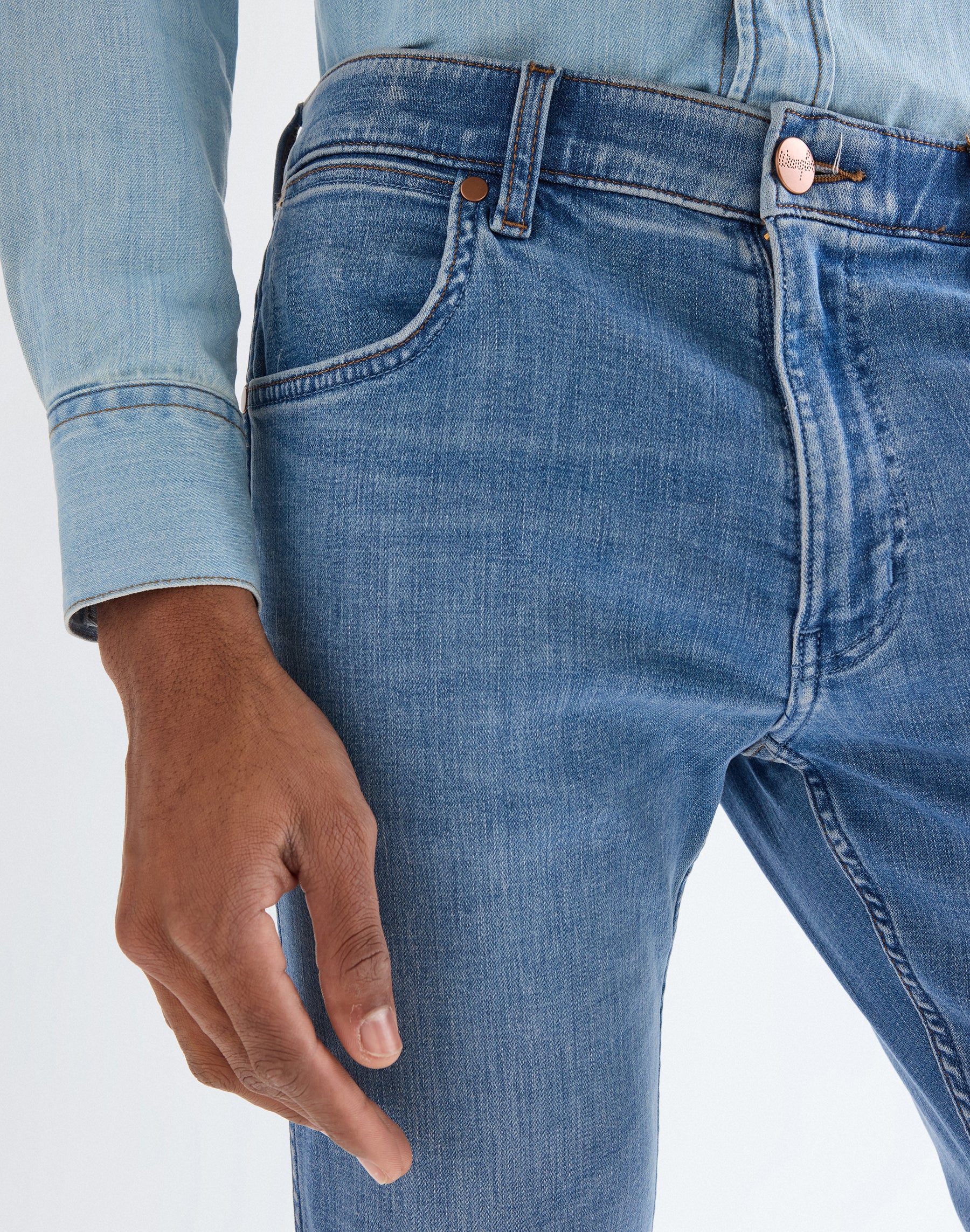 WRANGLER Greensboro Jeans - Light Denim Glacier - 112377761 von Wrangler