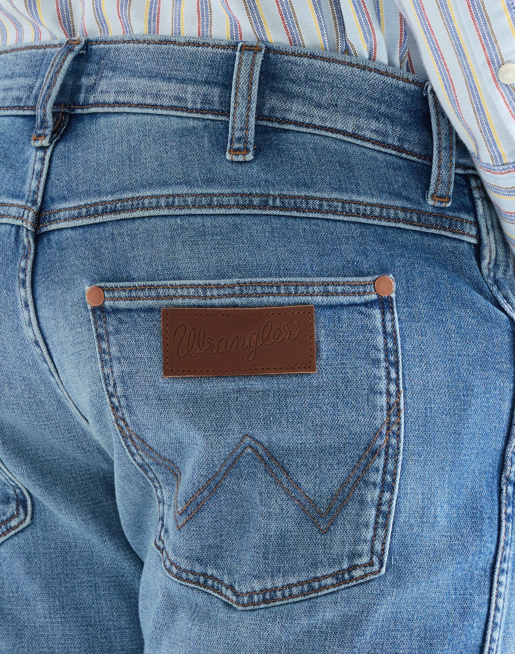 WRANGLER Greensboro Five-Pocket Jeans - Harbor Mist Blue - 112377801 von Wrangler