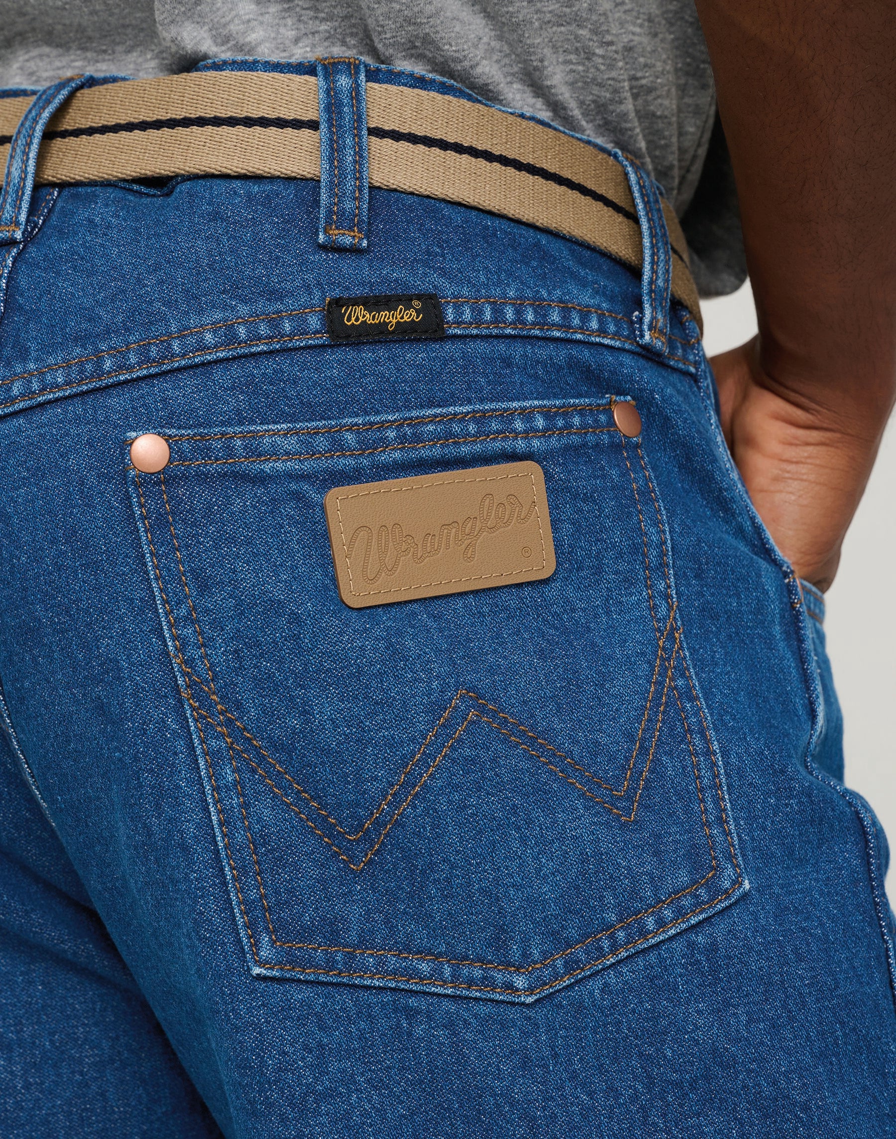 WRANGLER 13MWZ Wrangler Blue Jeans - Electric Frontier - 112378542 von Wrangler