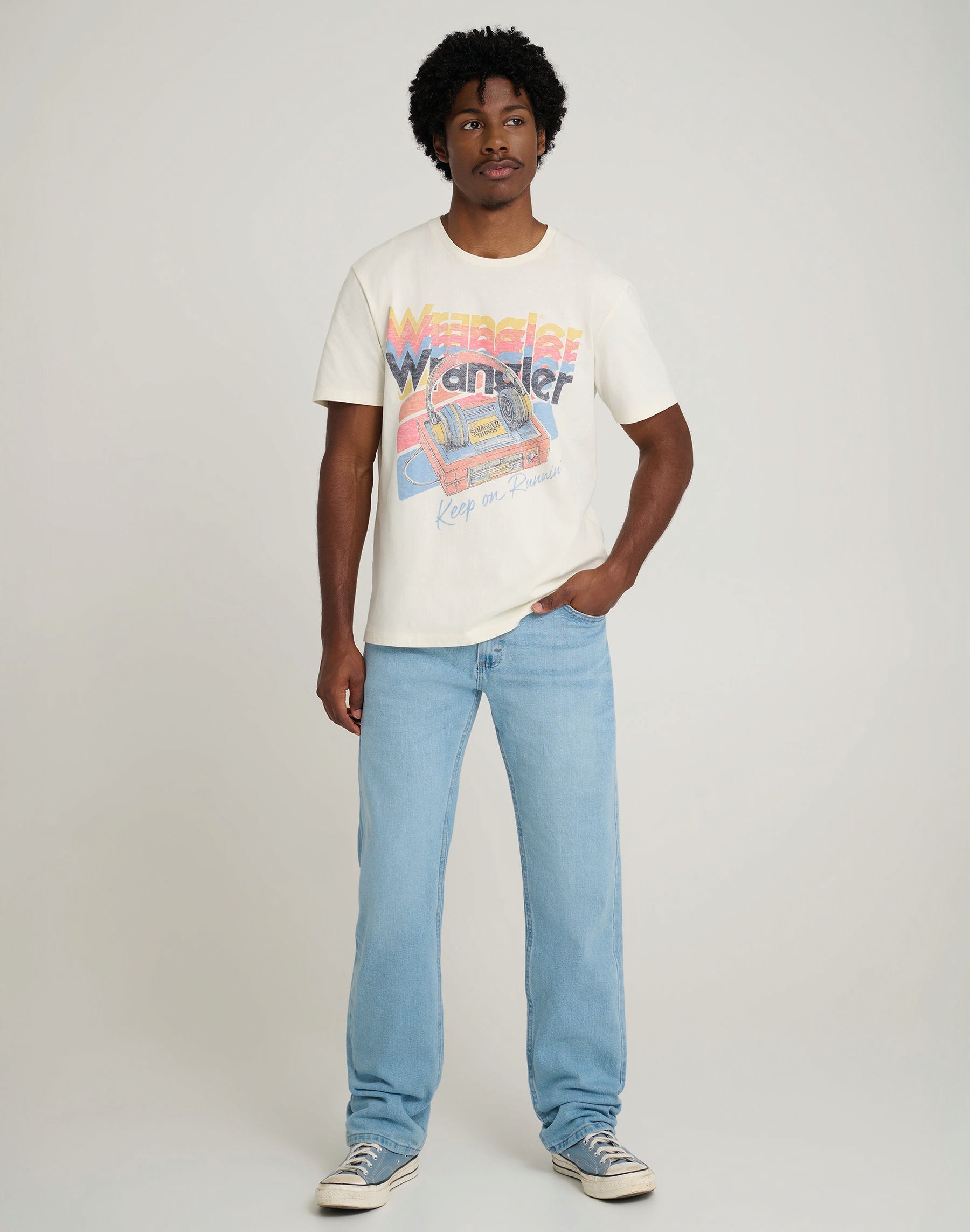 WRANGLER Strange Things T-Shirt - Marshmallow Lemon - 112378556 von Wrangler