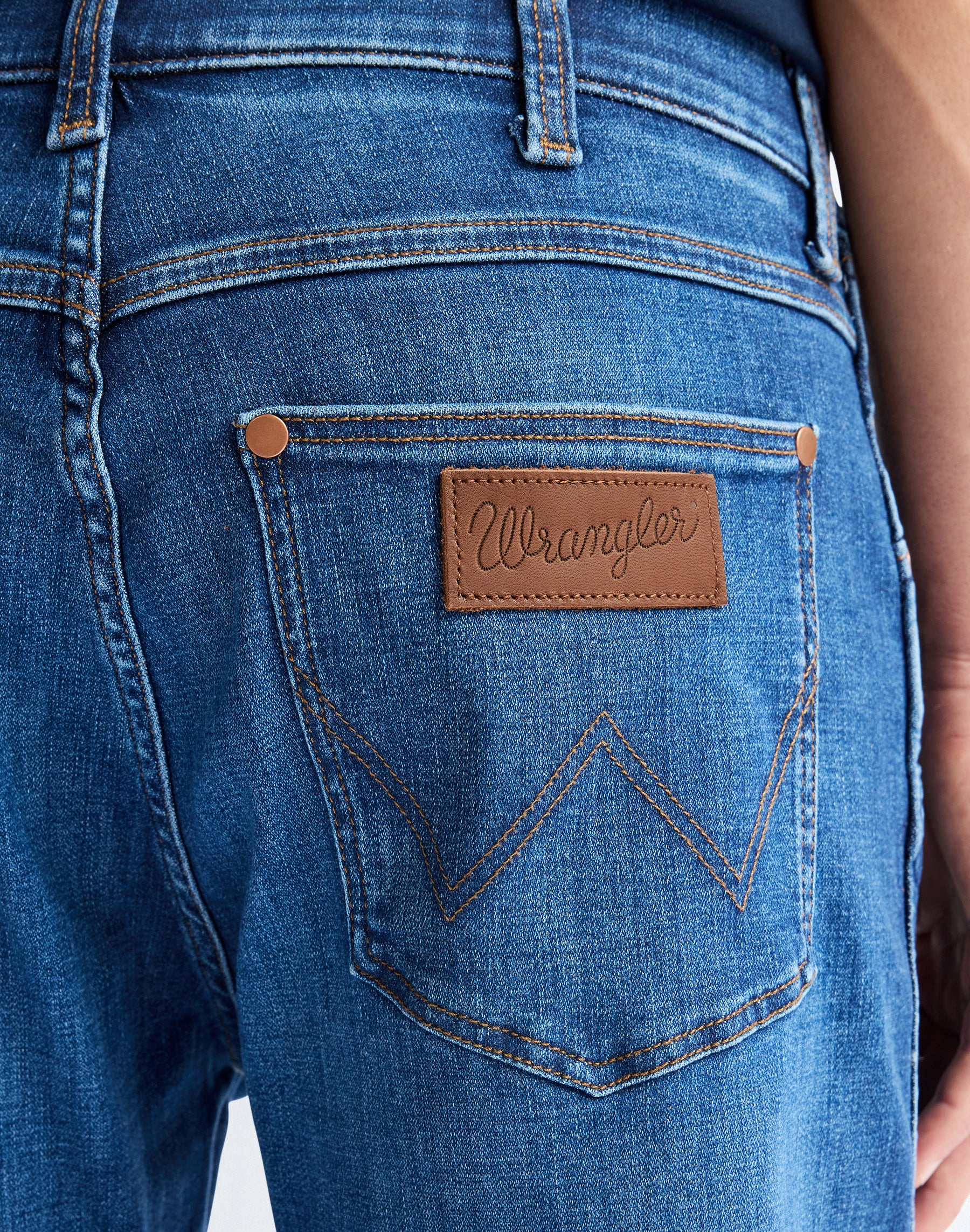 WRANGLER Larston Five Pocket - Harbor Mist Blue - 112378853 von Wrangler