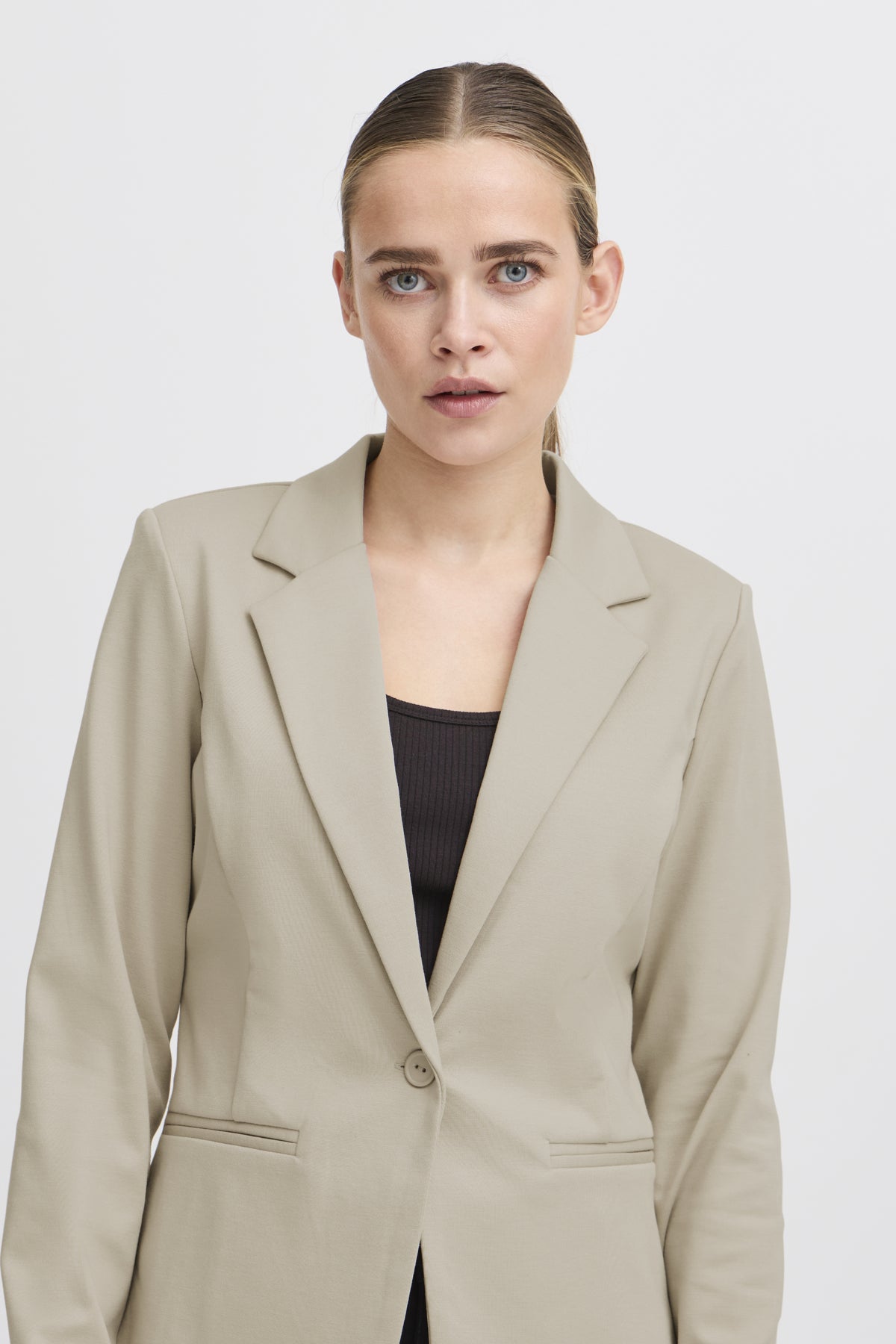 ICHI IHKATE Blazer - Oyster Sandlight - 20101801.151308 von ICHI