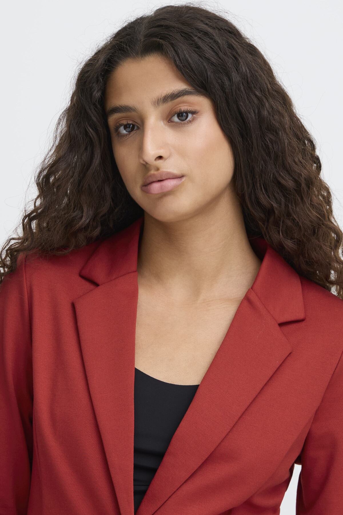 ICHI IHKATE Blazer - Crimson Velvet Red - 20101801.191555 von ICHI