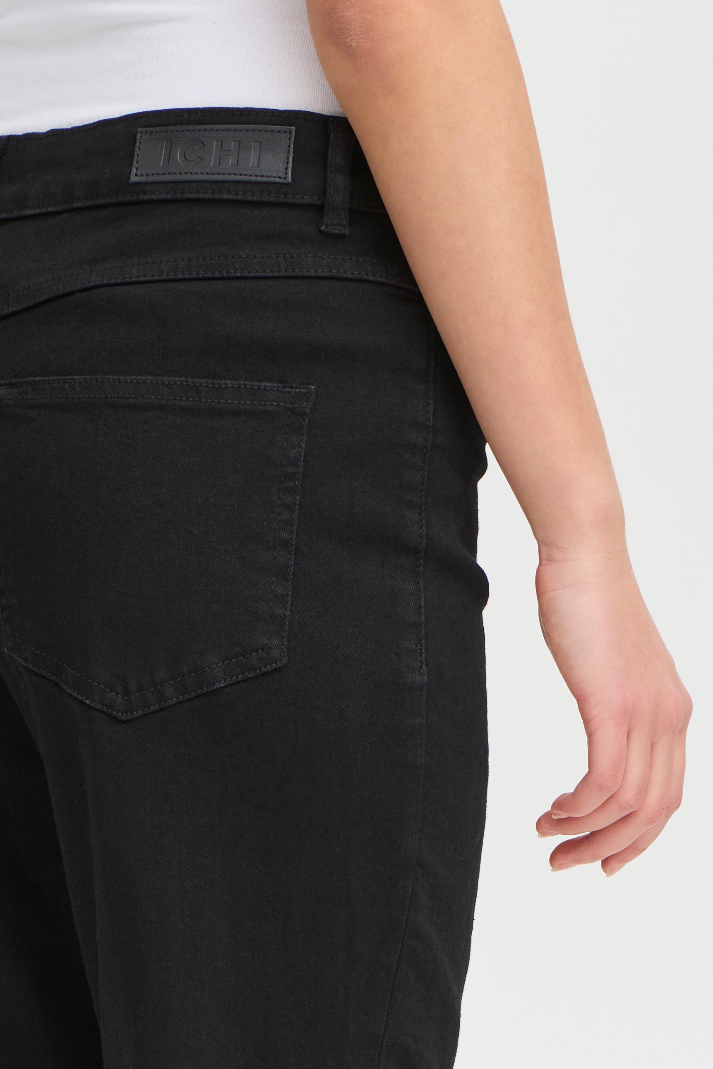 ICHI IHTWIGGY Raven Night Denim - 20110967.194008 von ICHI