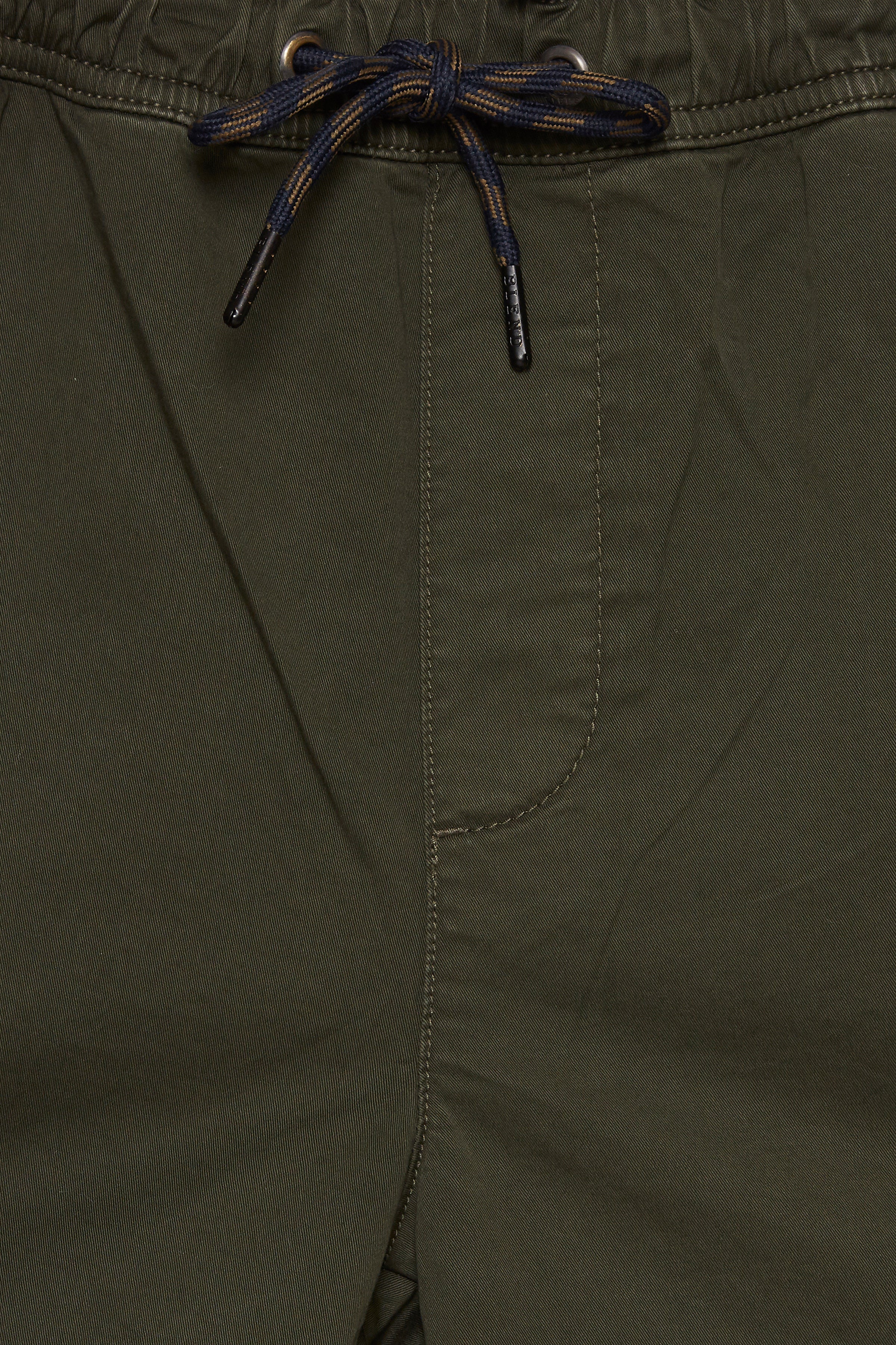 BLEND Bhnimbu Schlupfhose - Forest Haze Green - 20712044.190414 von Blend