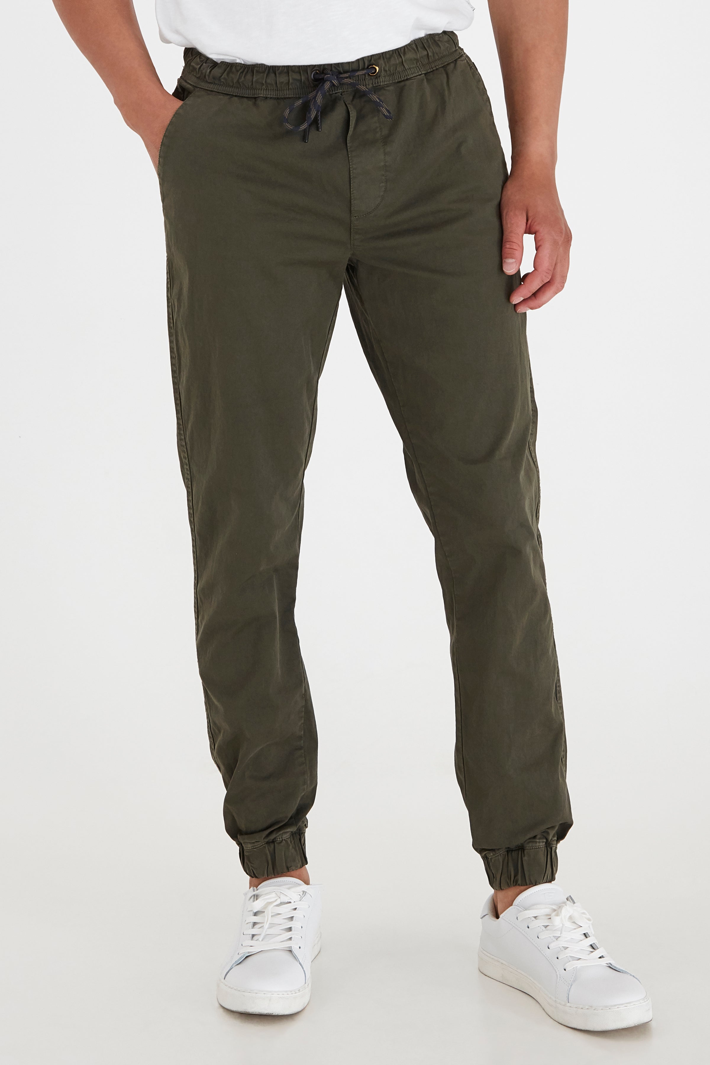 BLEND Bhnimbu Schlupfhose - Forest Haze Green - 20712044.190414 von Blend