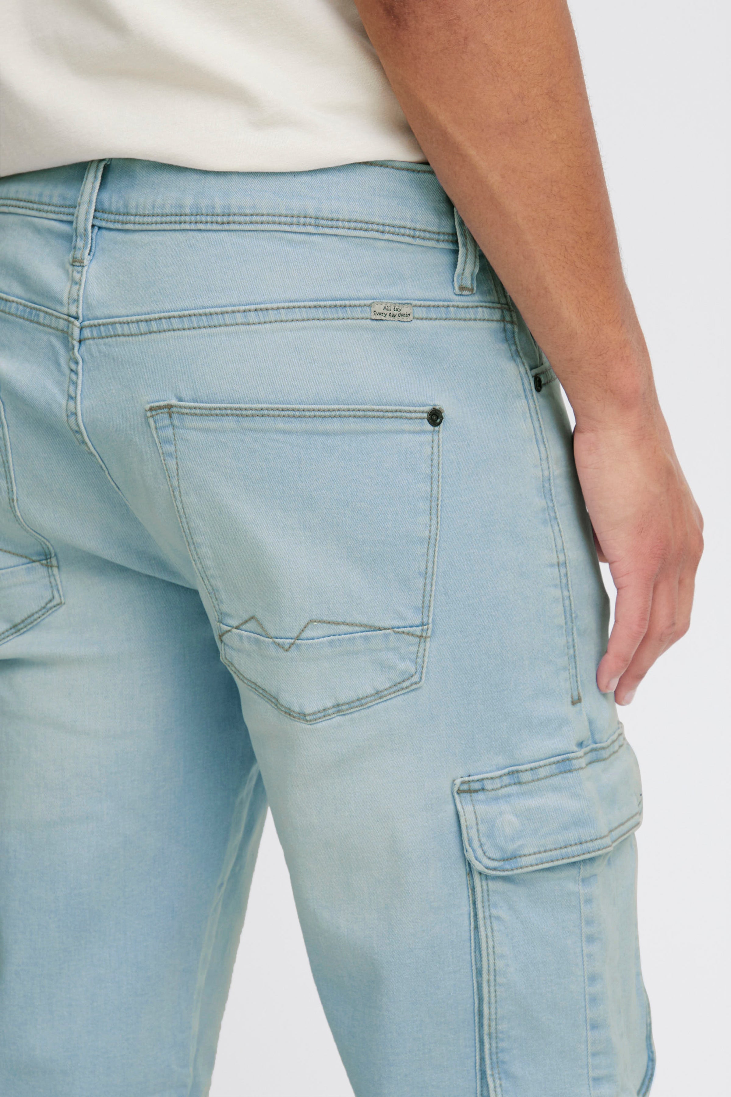 BLEND Twister Cargo Shorts - Seafoam Horizon - 20713329.200290 von Blend
