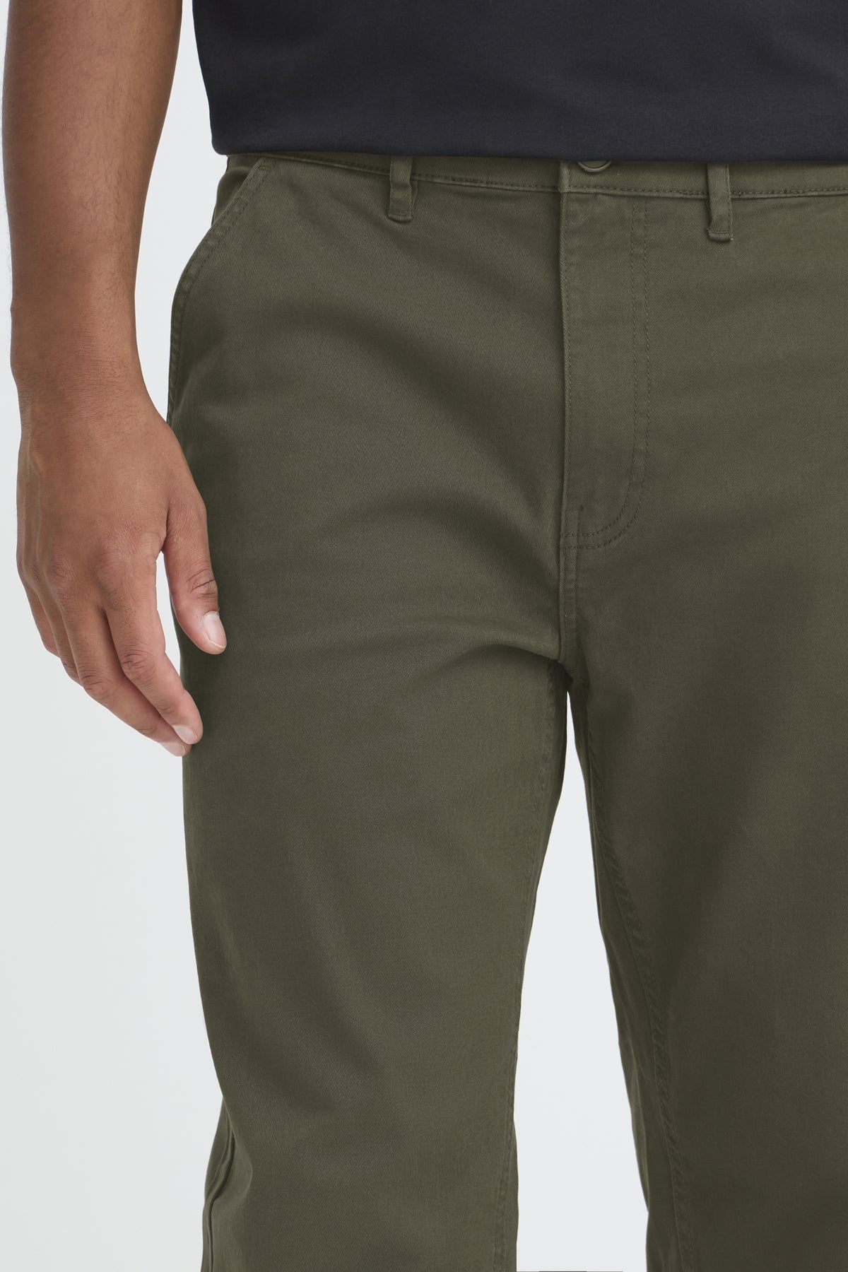 BLEND BHNATANMADDOX Chino - Forest Fern Green - 20718764.190414 von Blend