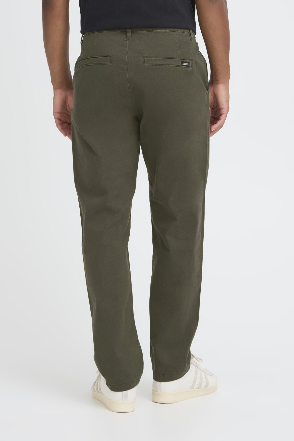BLEND BHNATANMADDOX Chino - Forest Fern Green - 20718764.190414 von Blend
