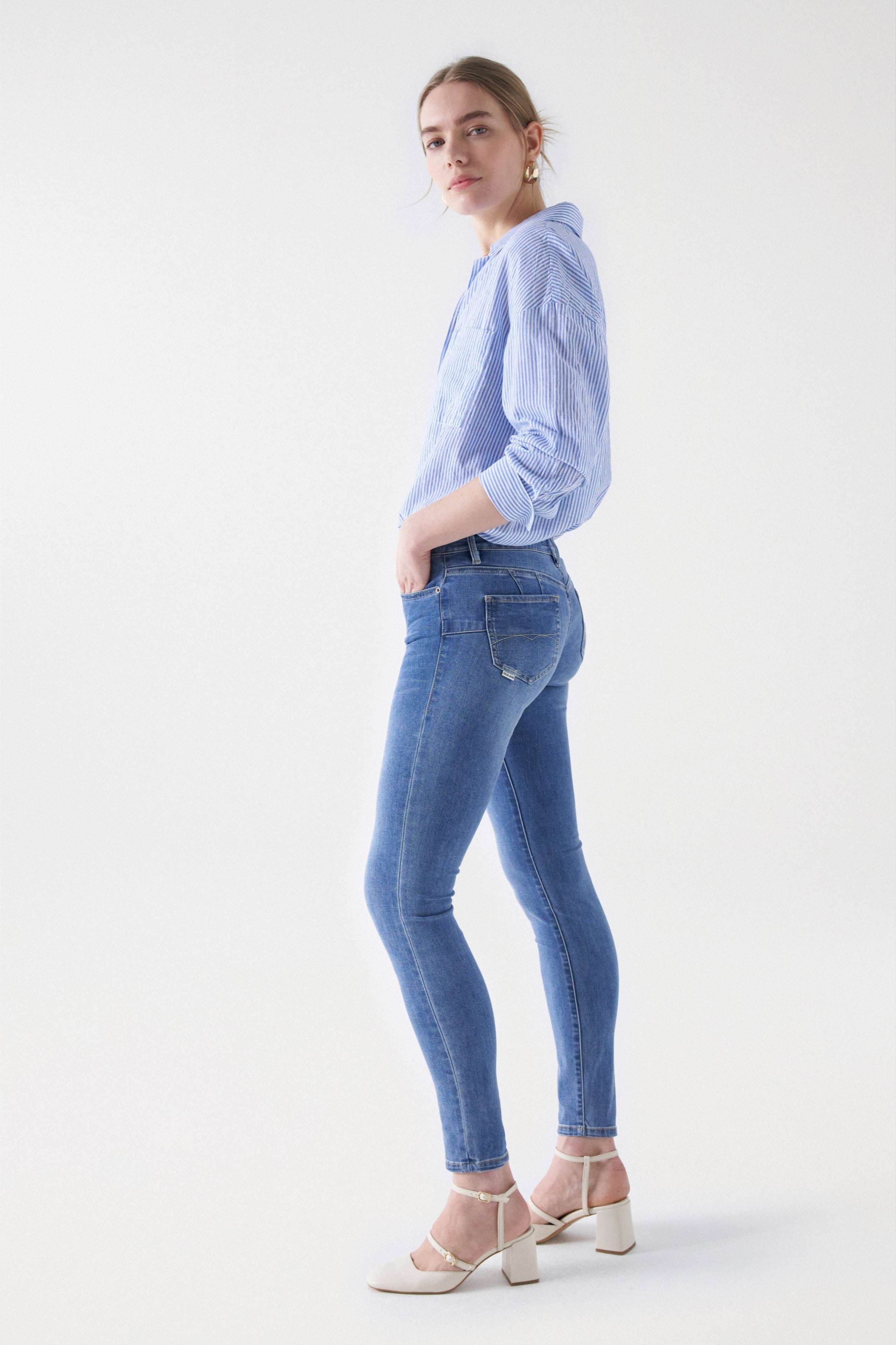 SALSA WONDER PUSH UP Jeans - Breezy Sky Blue - 21008459.852