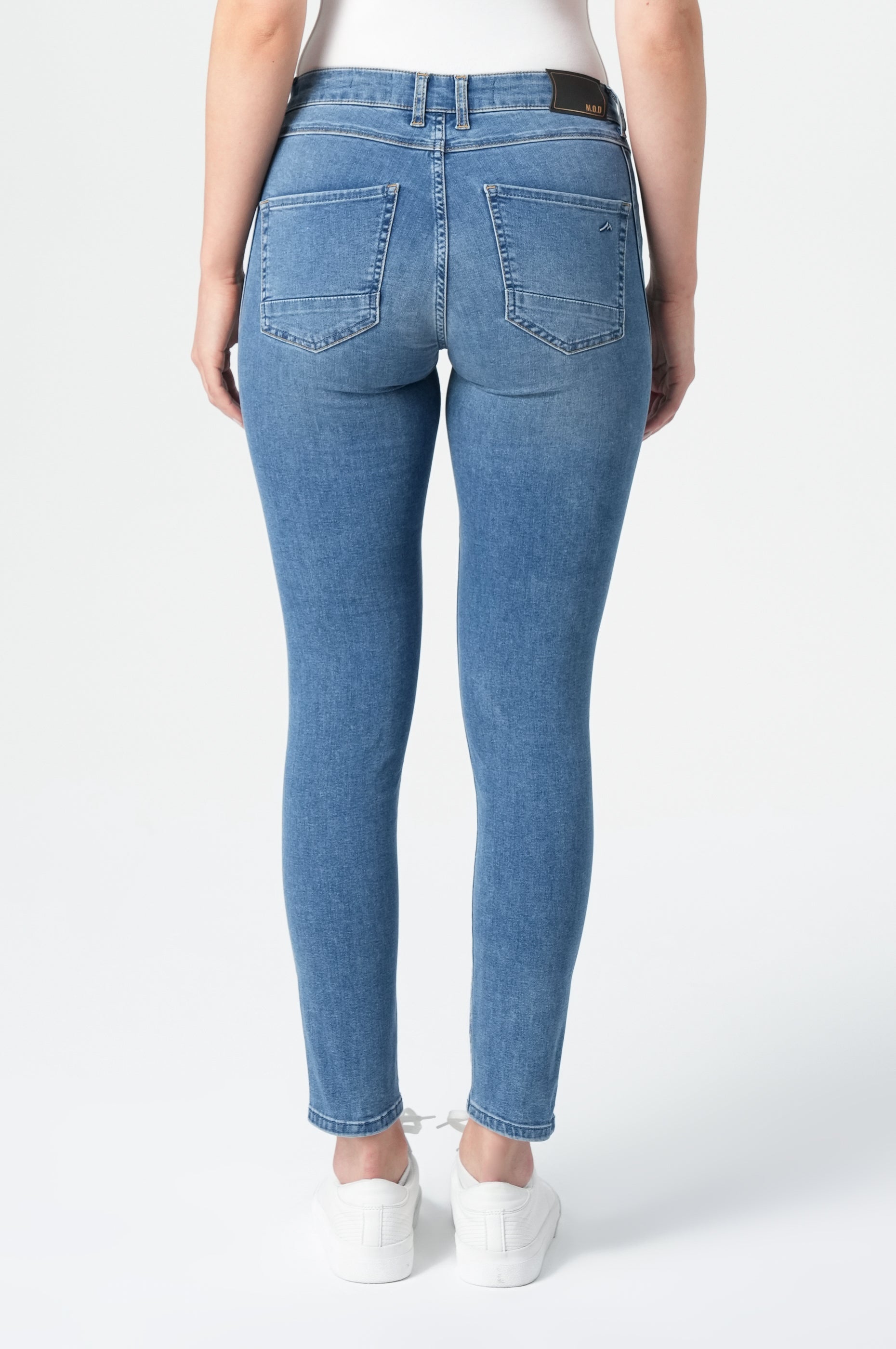 MOD JEANS Suzy Jeans - Coastal Horizon Blue - SP25-2212.4198 von MOD Jeans
