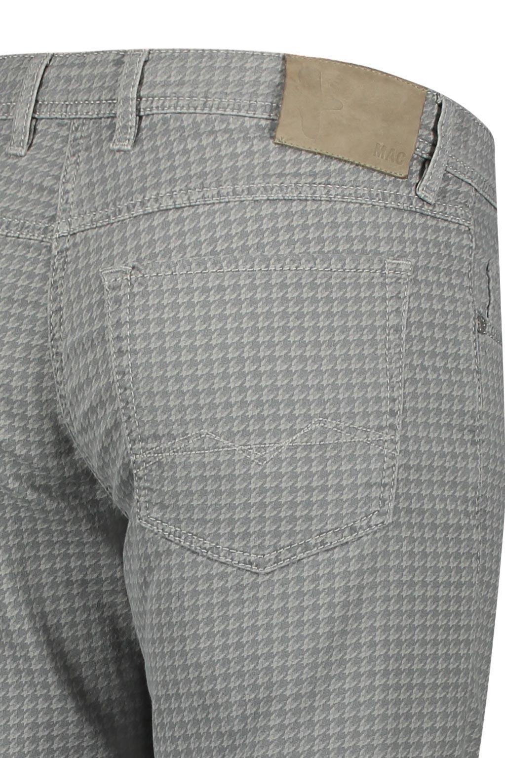 MAC JOG'N SHORTS Bermuda - Houndstooth Mist Grey - 0562-00-0716-041B