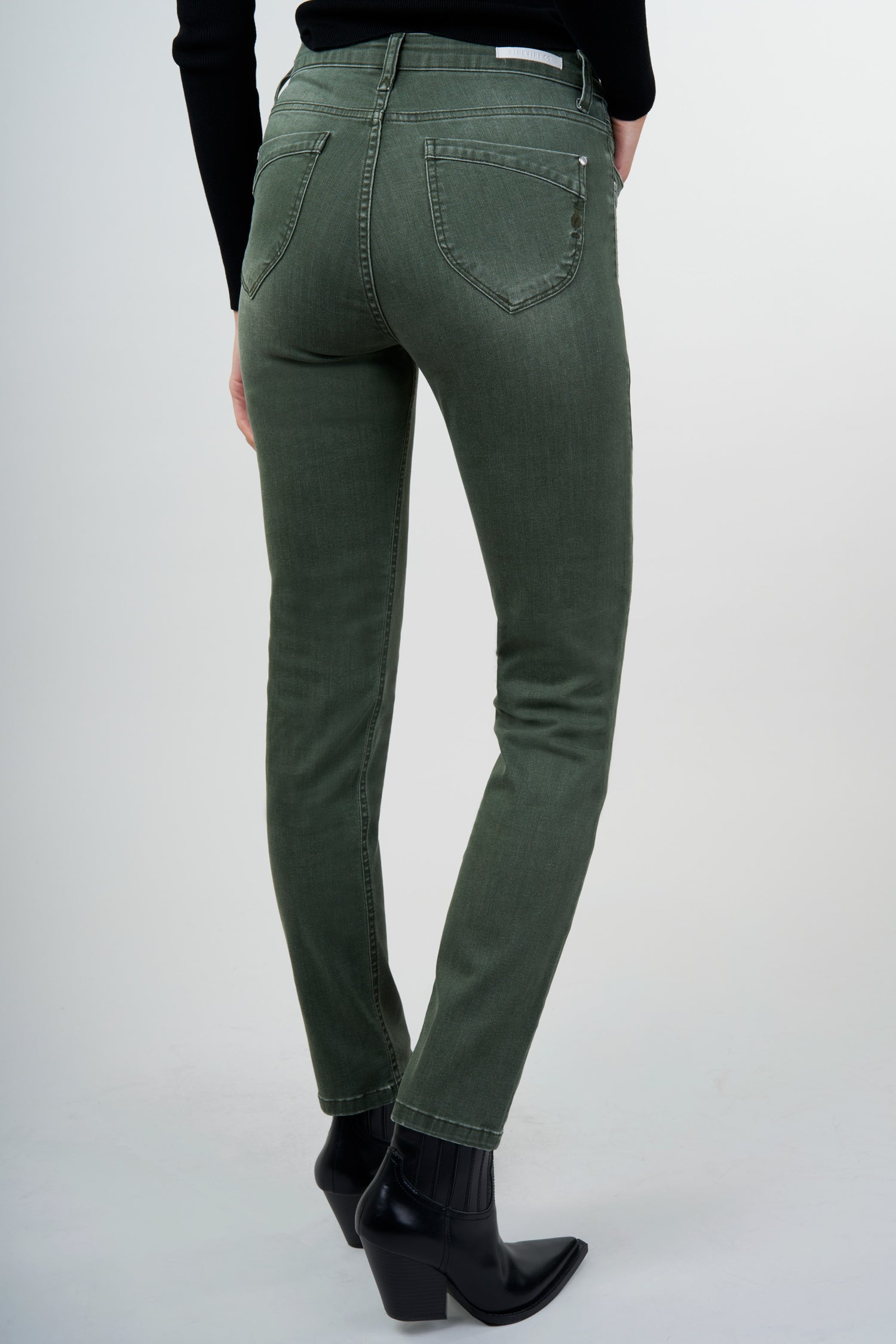BLUE FIRE Nancy Slim-Jeans - Moss Olive - 1001.4189