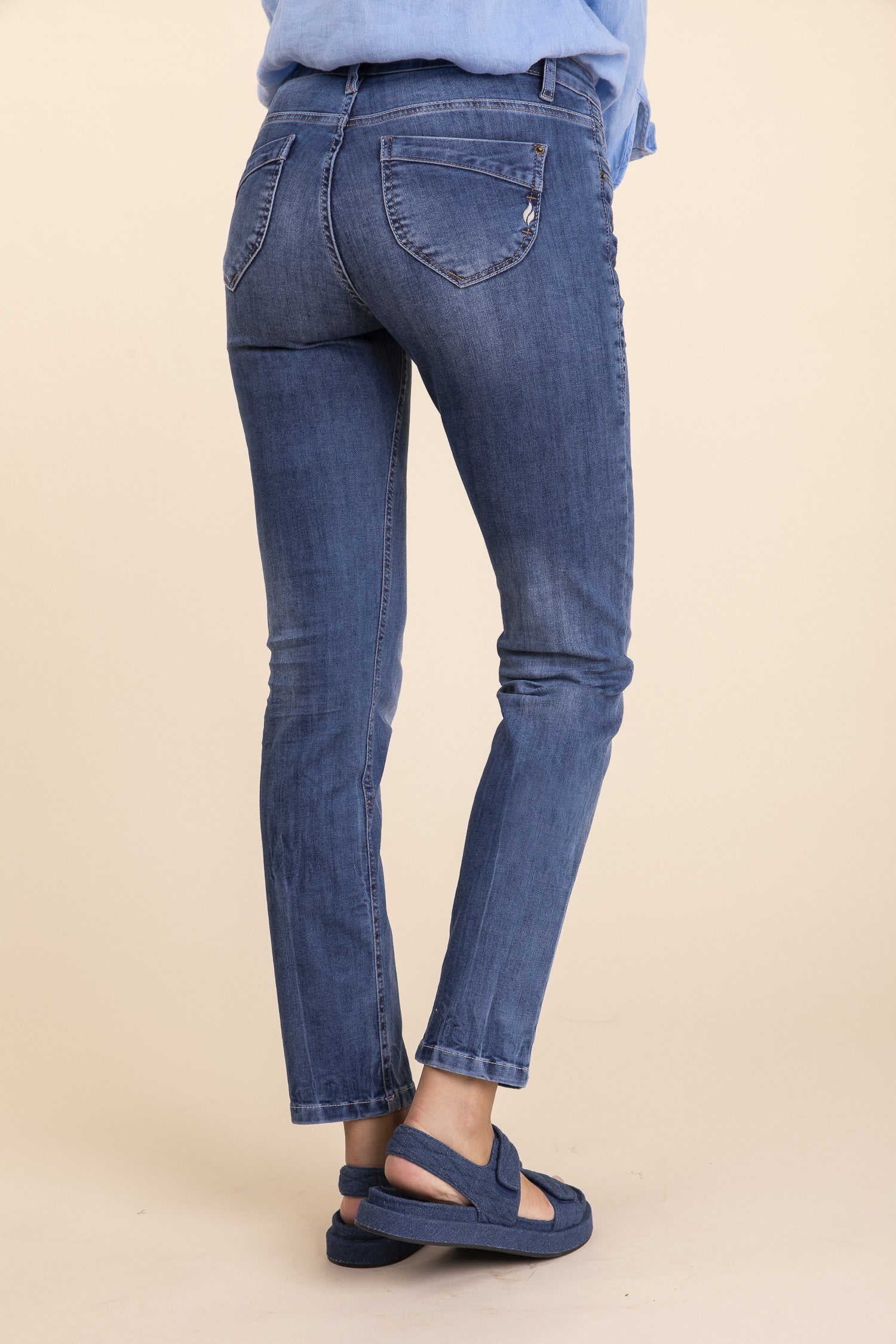 BLUE FIRE Nancy Slim-Fit Jeans - Faded Horizon Blue - 1001.242 von Blue Fire