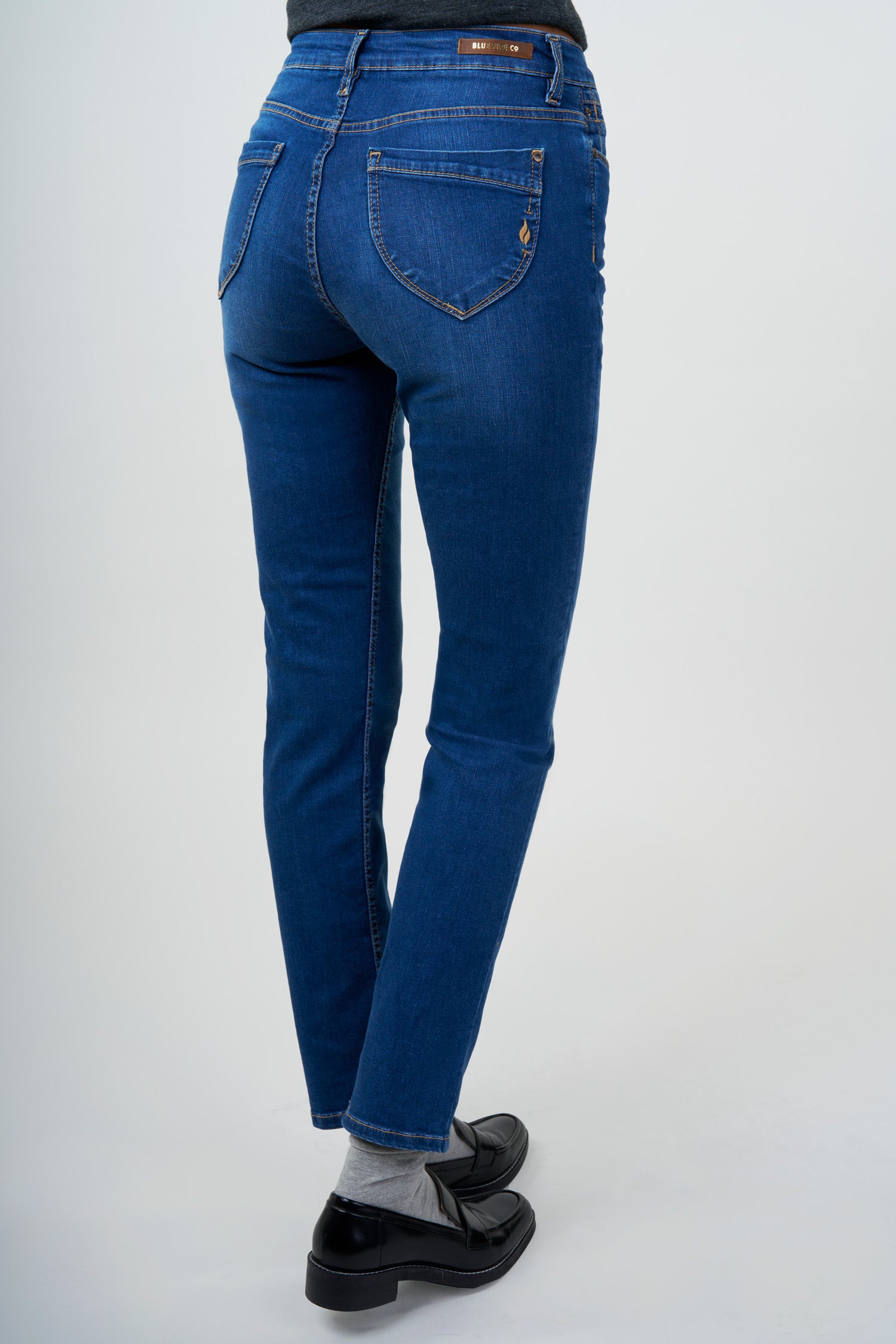 BLUE FIRE Nancy Slim Jeans - Vivid Shore Blue - 1001.4148
