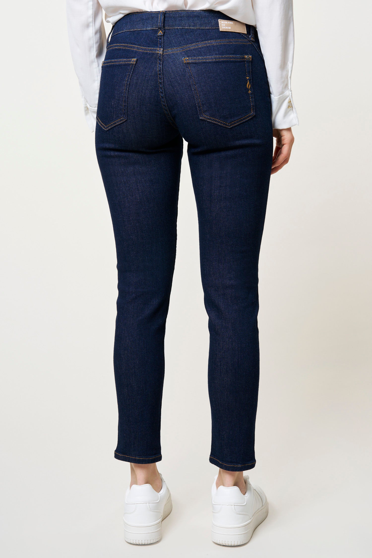 BLUE FIRE Chloe Skinny Jeans - Deep Midnight Indigo - 1046.263 von Blue Fire