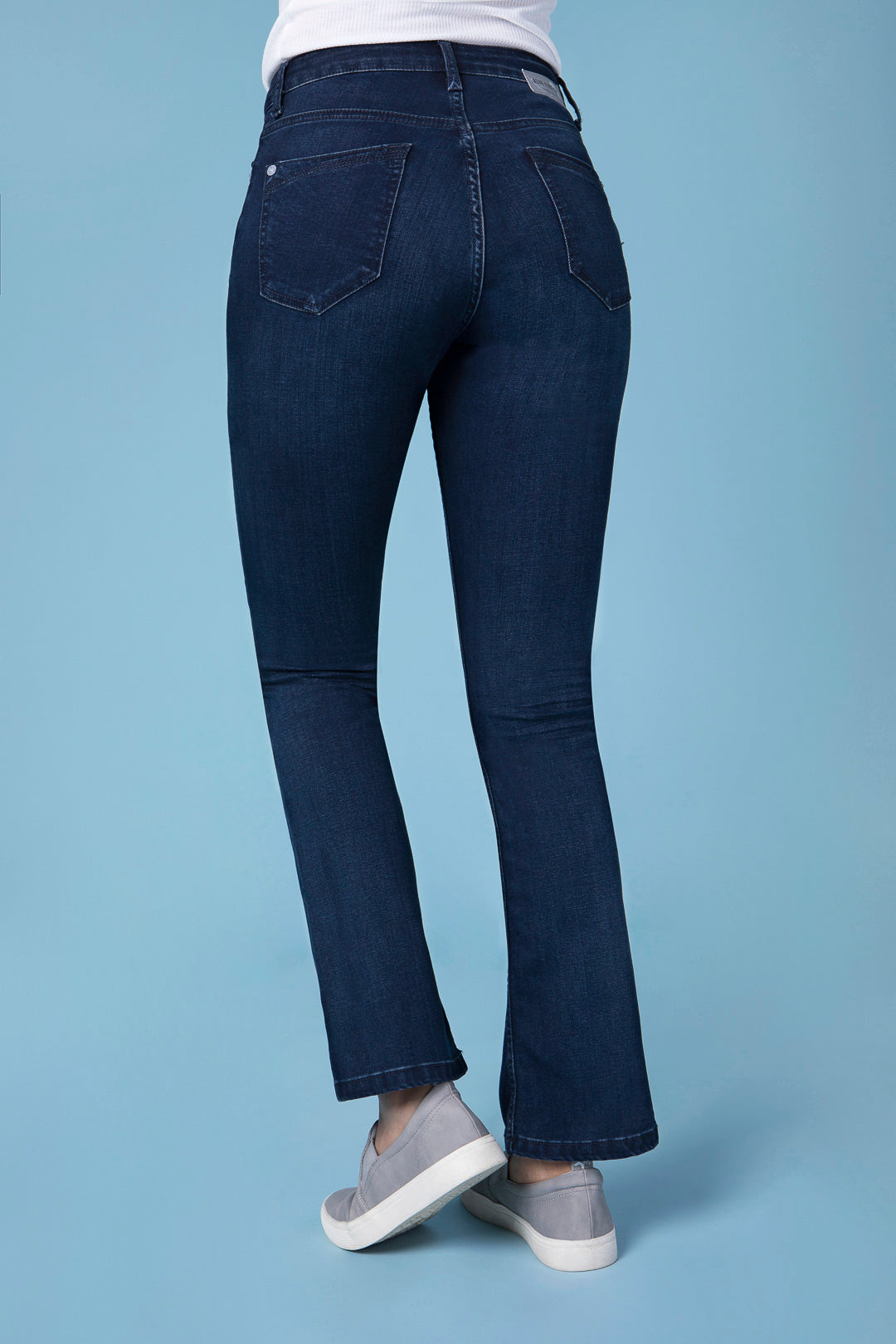 BLUE FIRE Vicky Bootcut Jeans - Deep Midnight Indigo - 1091.462 von Blue Fire