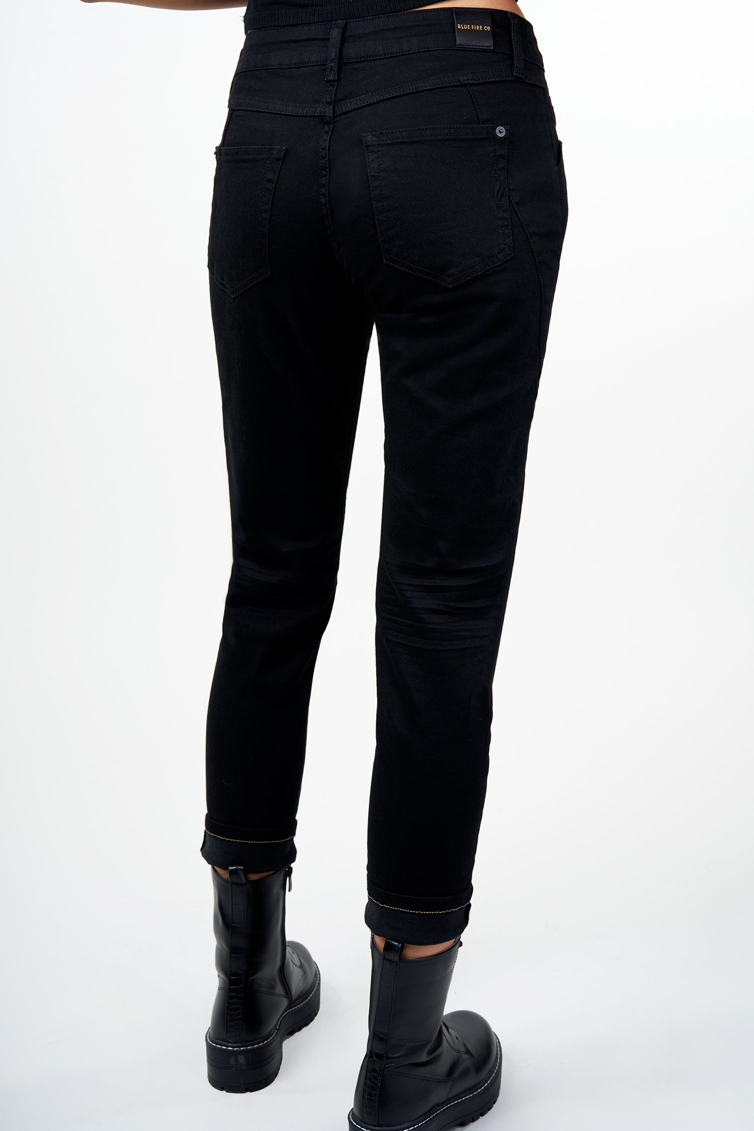 BLUE FIRE Gigi Slim Tapered Jeans - Deep Onyx Black - 1112.4140