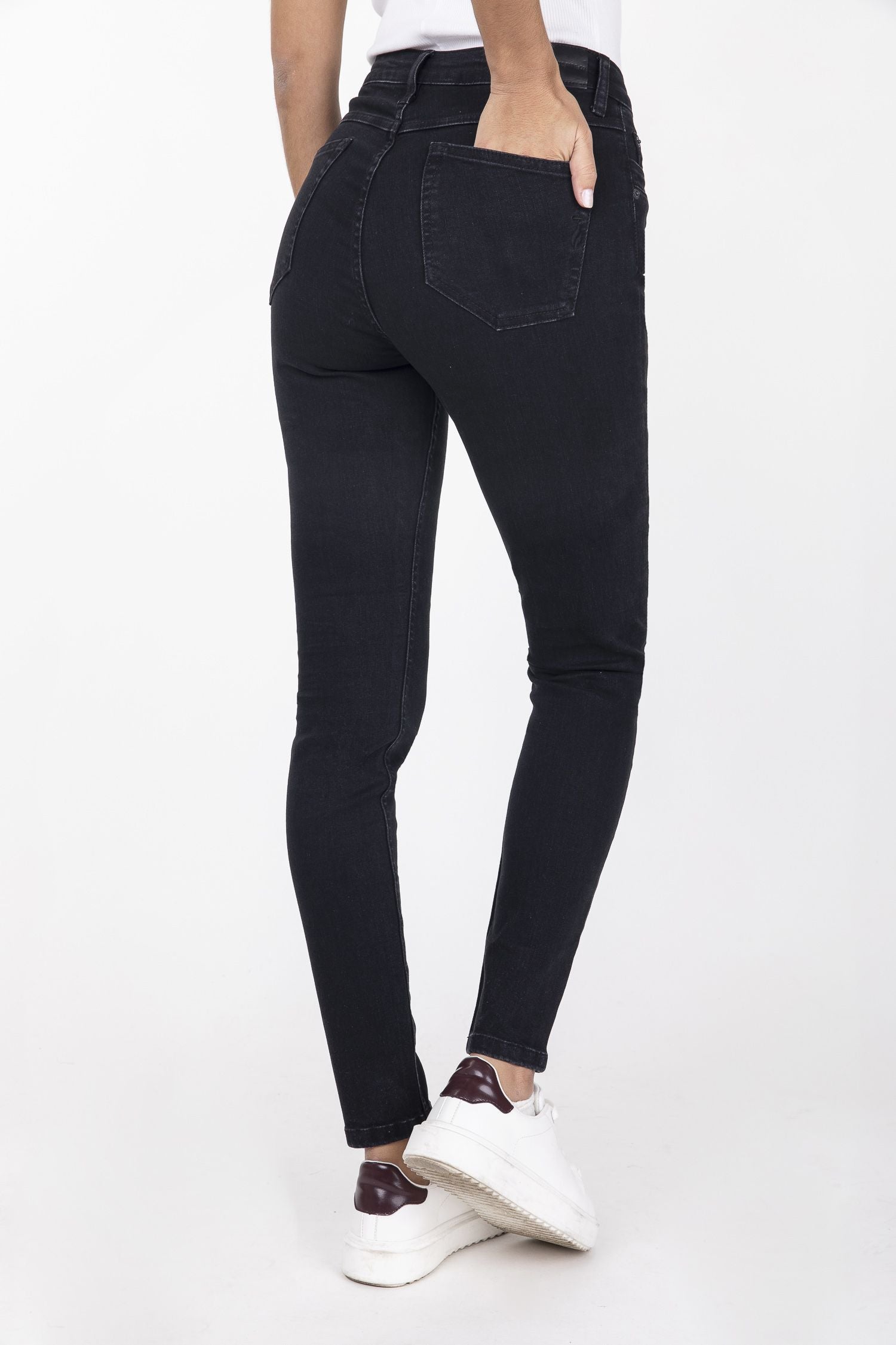 BLUE FIRE Lara Skinny-Jeans - Midnight Ember Black - 1136.3024 von Blue Fire