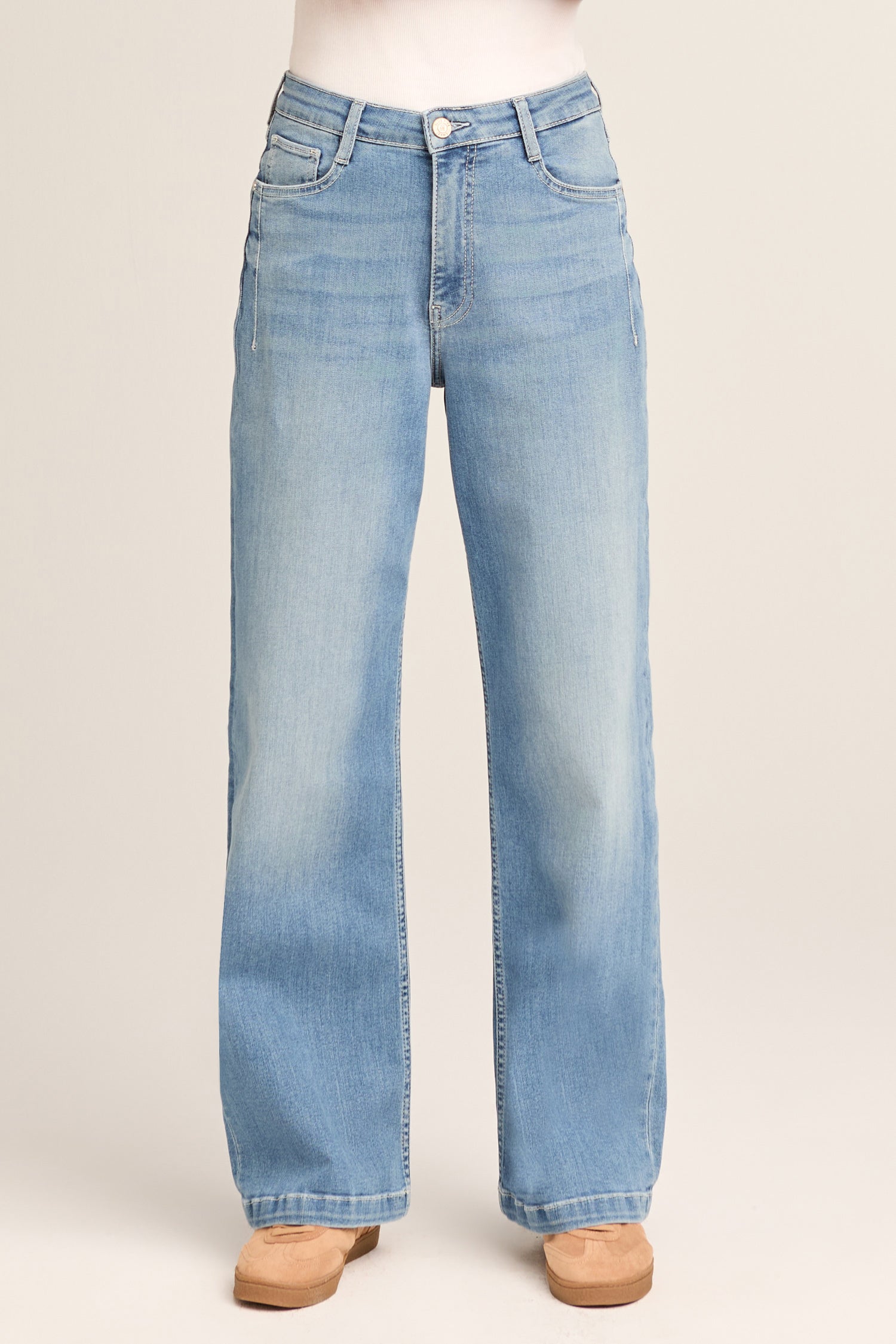BLUE FIRE Judy Wide Leg Jeans - Sunwashed Sky Blue - 1156.264