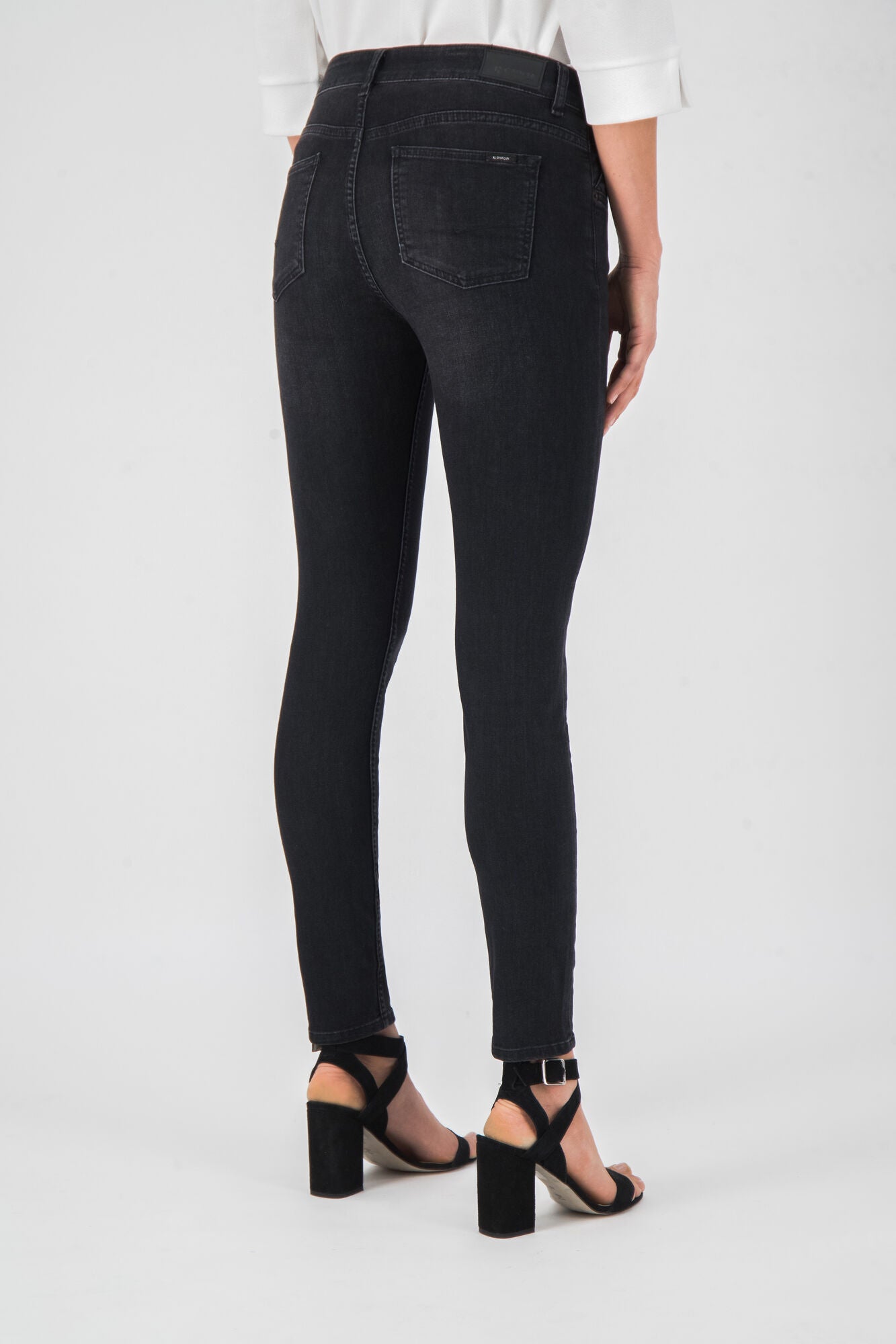GARCIA RACHELLE Five Pocket - Night Ink Black - 279.8100 von Garcia Jeans