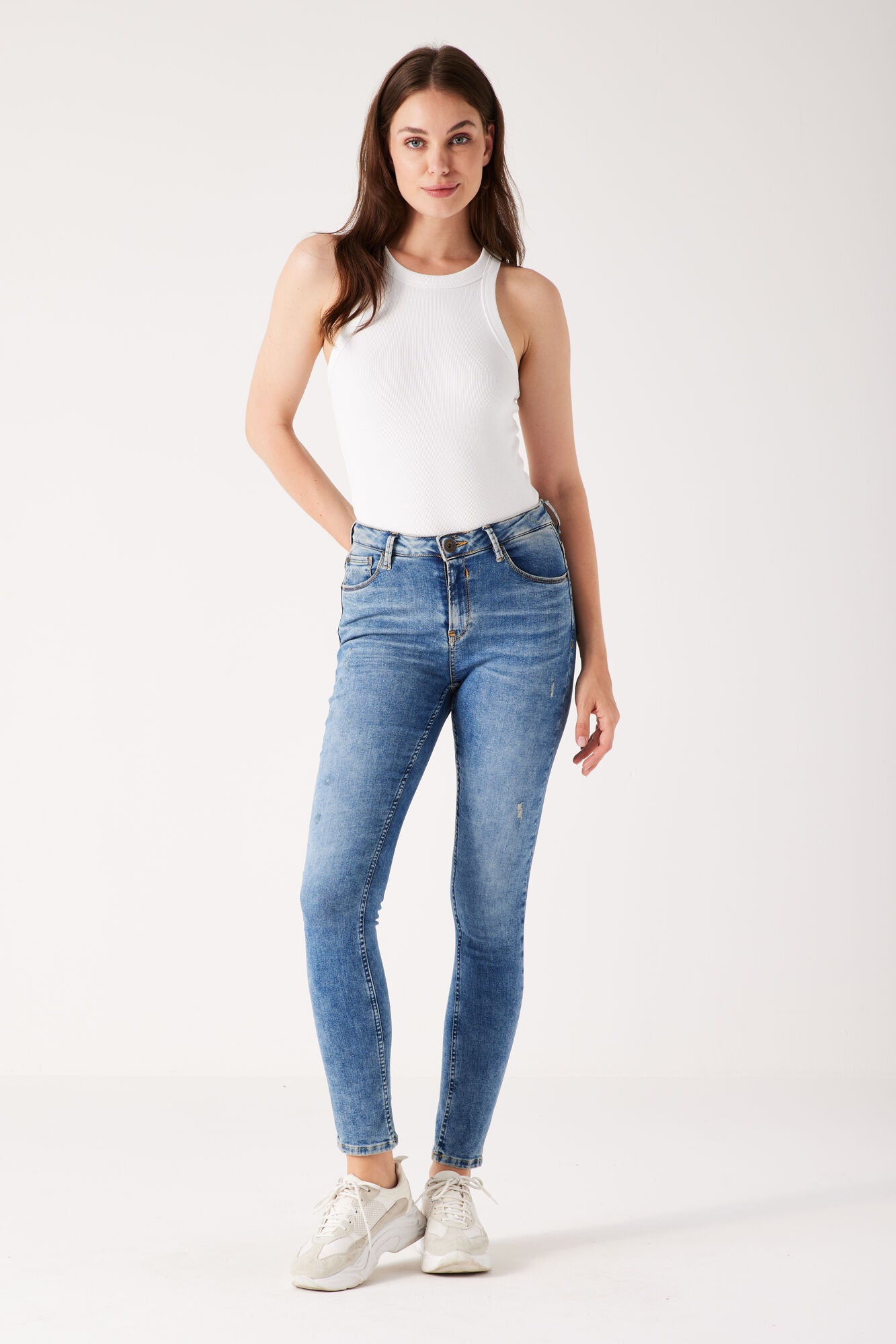 GARCIA JEANS Celia Five Pocket - Denim Sky Vintage - 244.4999
