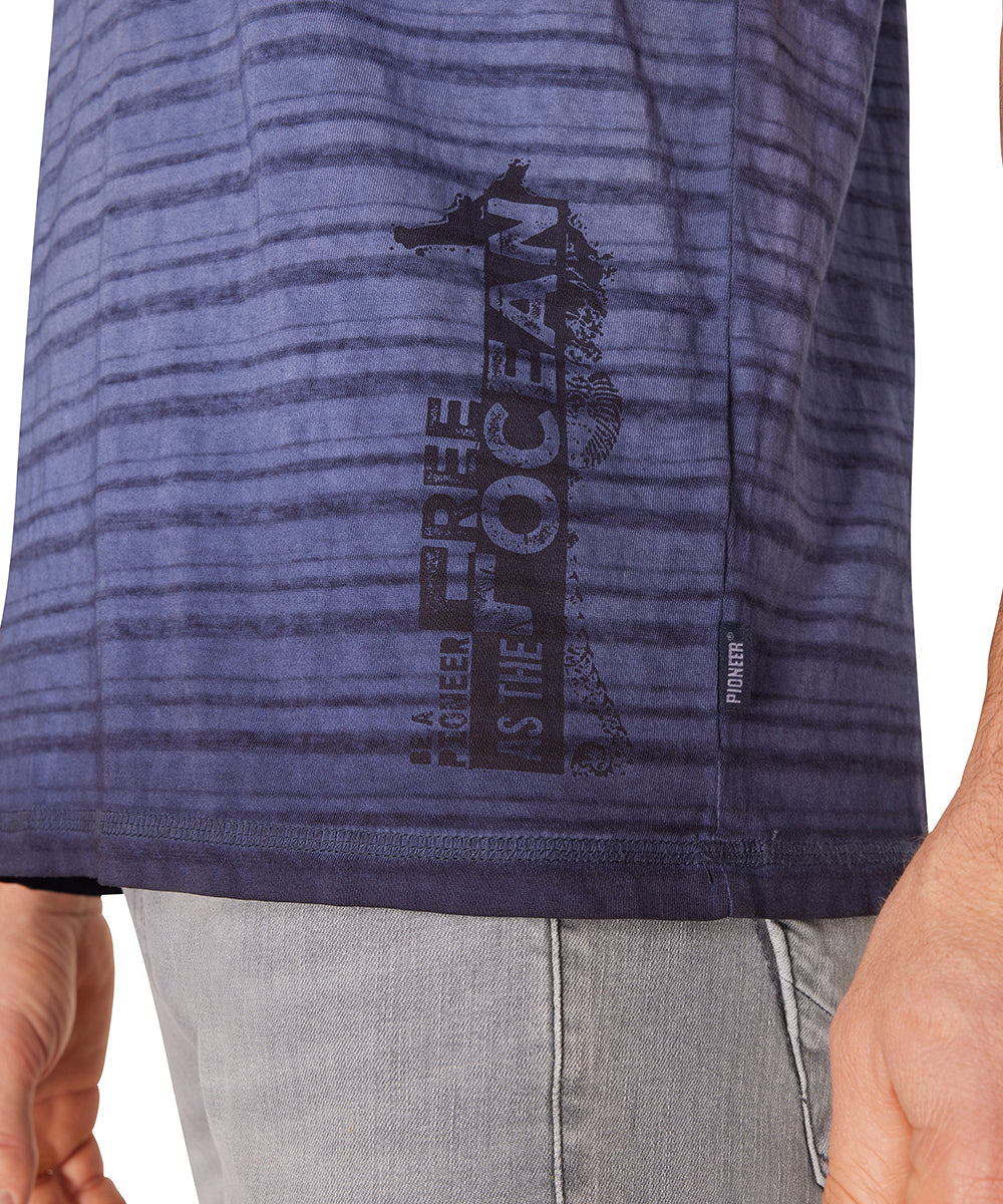 PIONEER Henley Kurzarm T-Shirt - Starlit Indigo Stripe - 60093 2000.6872 von Pioneer