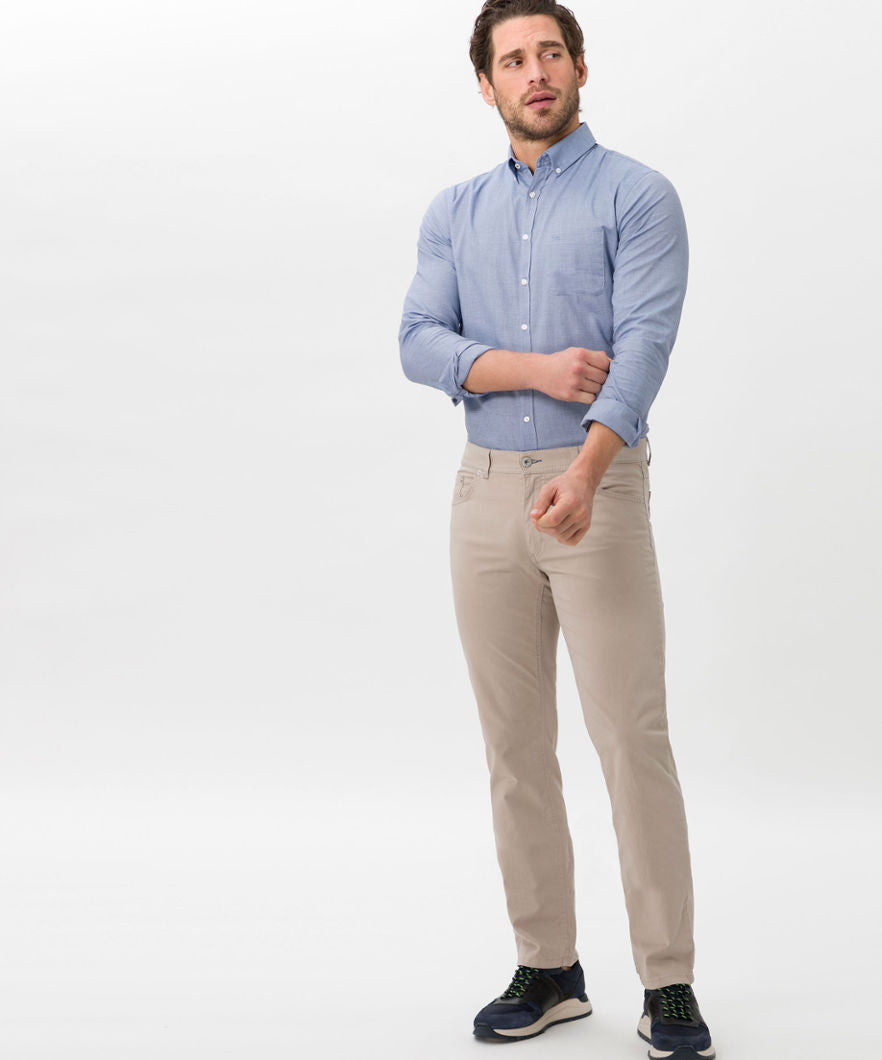 BRAX COOPER Fancy Trousers - Sandstone Whisper - 7863220 84-1507-56 von BRAX