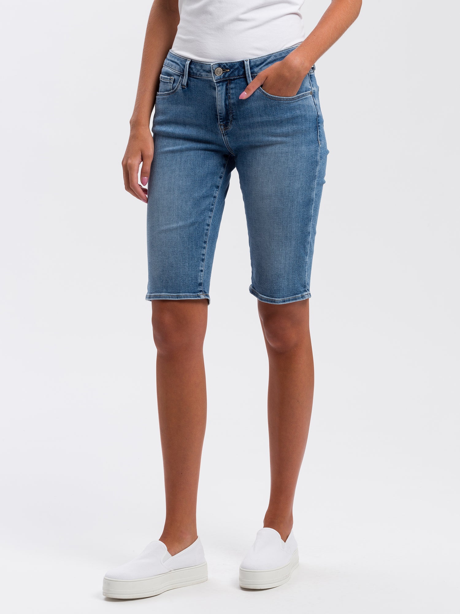 CROSS JEANS AMY Bermuda - Sea Breeze Wash - A547-048