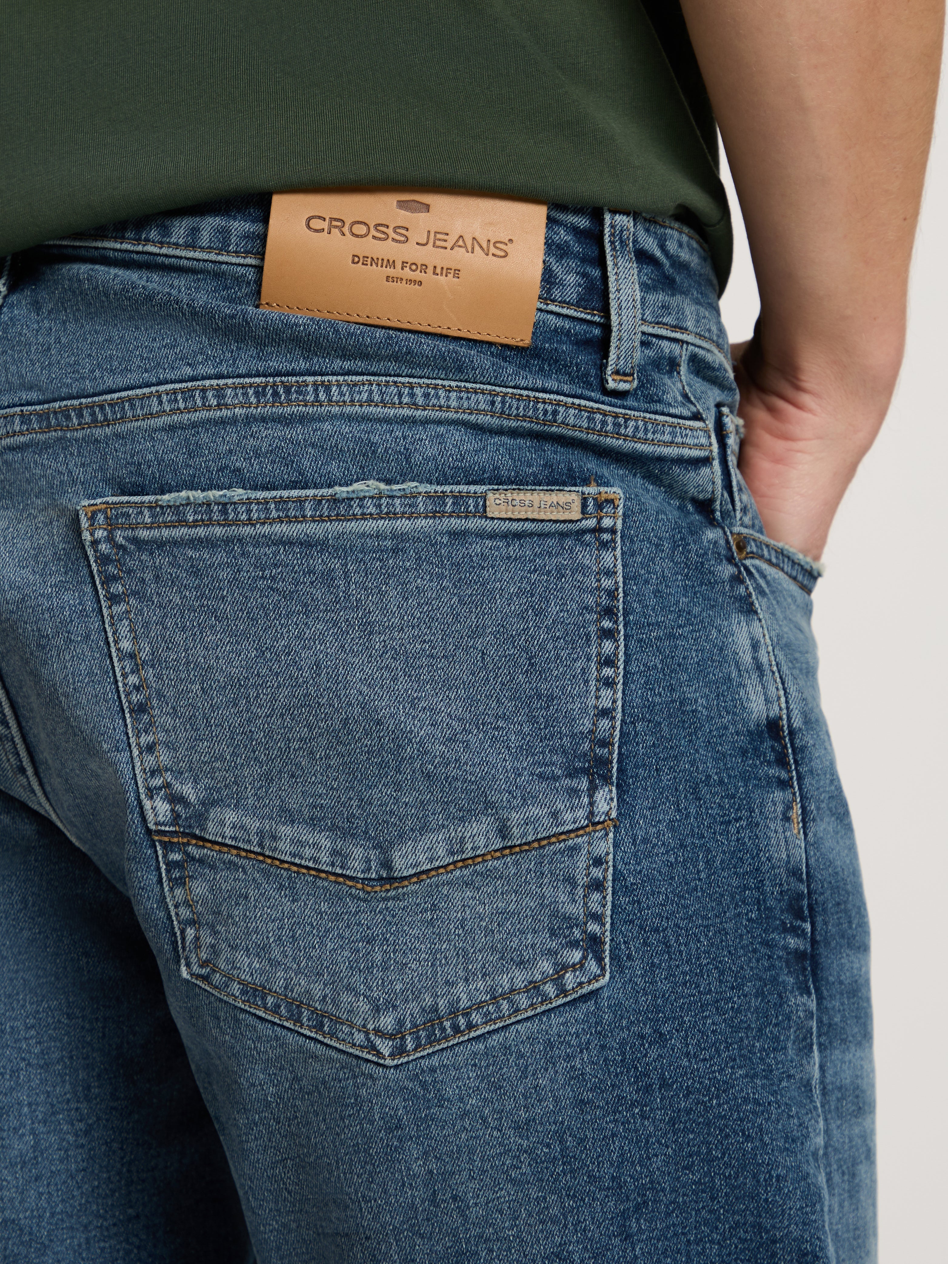 CROSS JEANS LEOM Shorts - Faded Harbour Blue - A565-290 von Cross Jeans