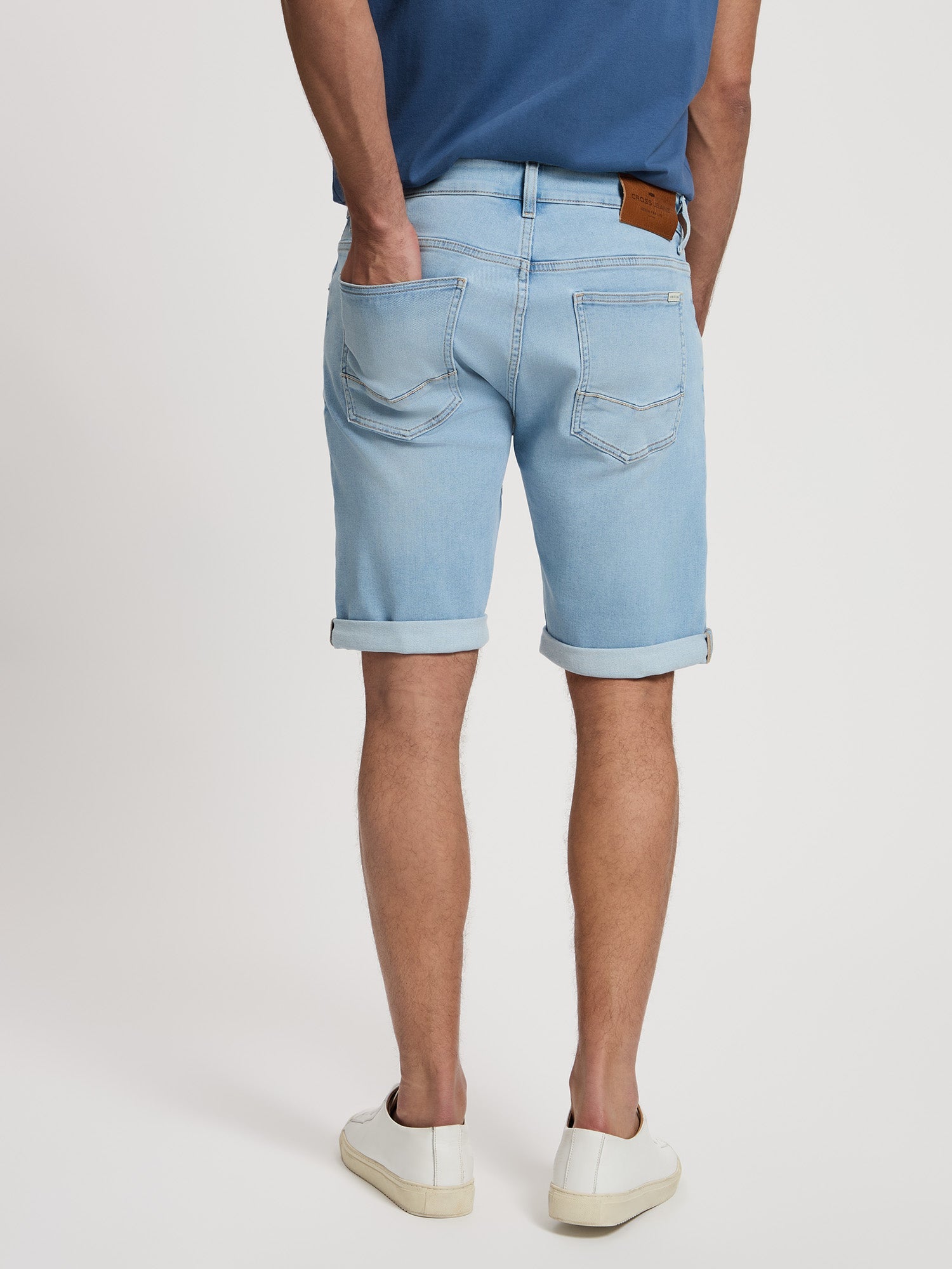 CROSS JEANS Leom Shorts - Coastal Mist Blue - A565-296 von Cross Jeans