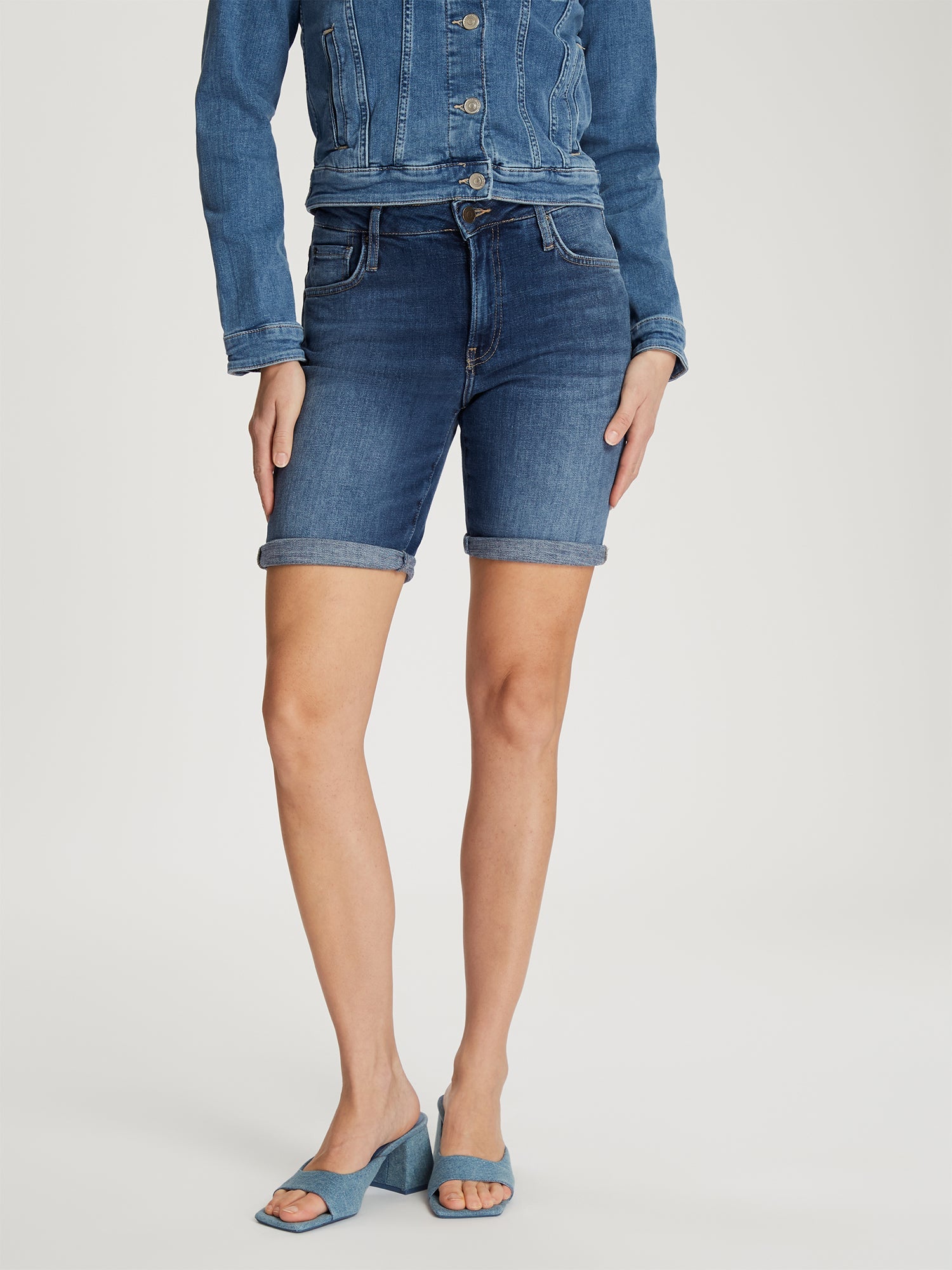 CROSS JEANS Brooke Shorts - Deep Indigo Haze - A619-010