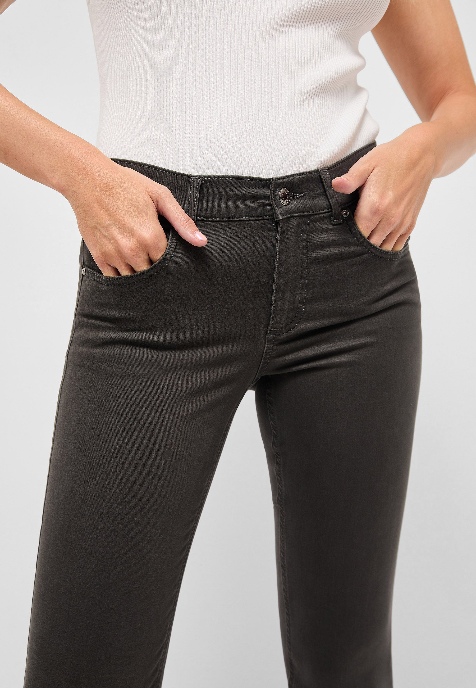 ANGELS Cici Slim-Fit Jeans - Dark Grey Soft Classics - 785/3400.114 von Angels Jeans