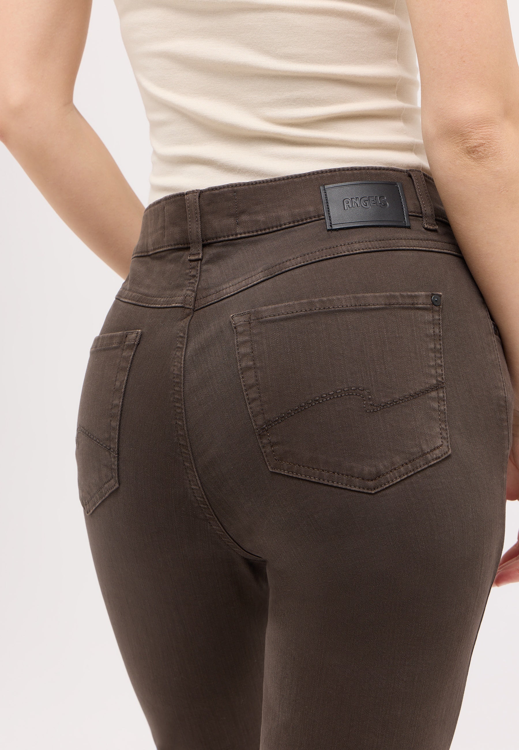 ANGELS JEANS Cici Straight-Fit Jeans - Dark Roast Brown - 346 3400.4205 von Angels Jeans