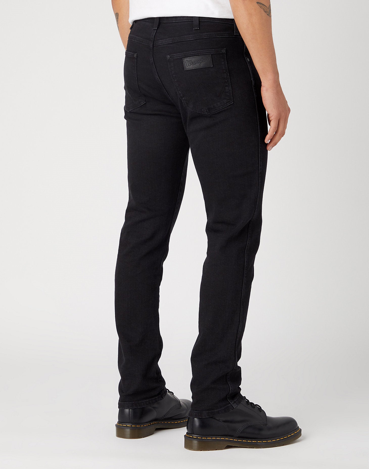 WRANGLER Larston Slim Tapered Jeans - Midnight Shadow Black - 112341423
