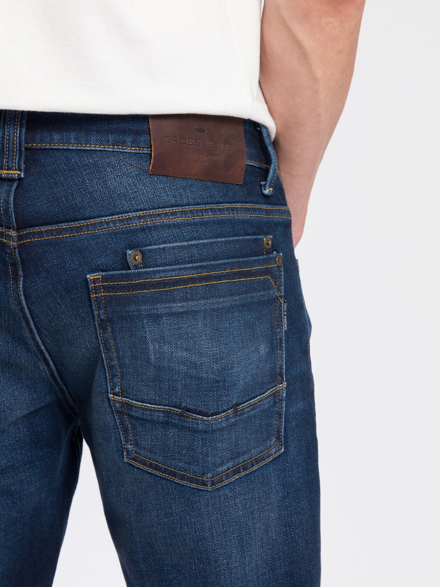 CROSS JEANS Dylan Jeanshose - Midnight Indigo Blue - E195-133 von Cross Jeans