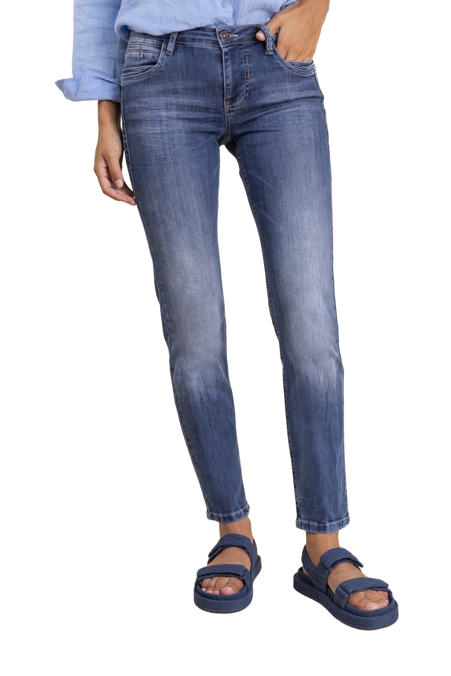 BLUE FIRE Nancy Slim-Fit Jeans - Faded Horizon Blue - 1001.242