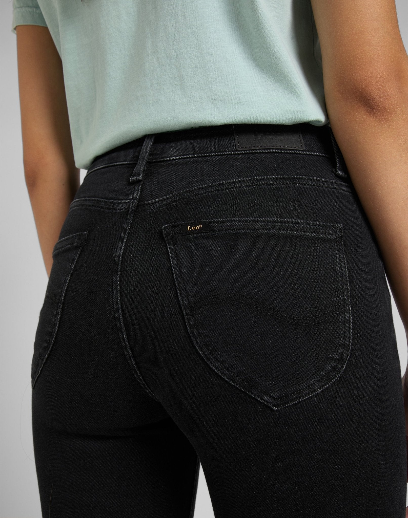 LEE FOREVERFIT Jeans - Midnight Raven - 112145054 von LEE
